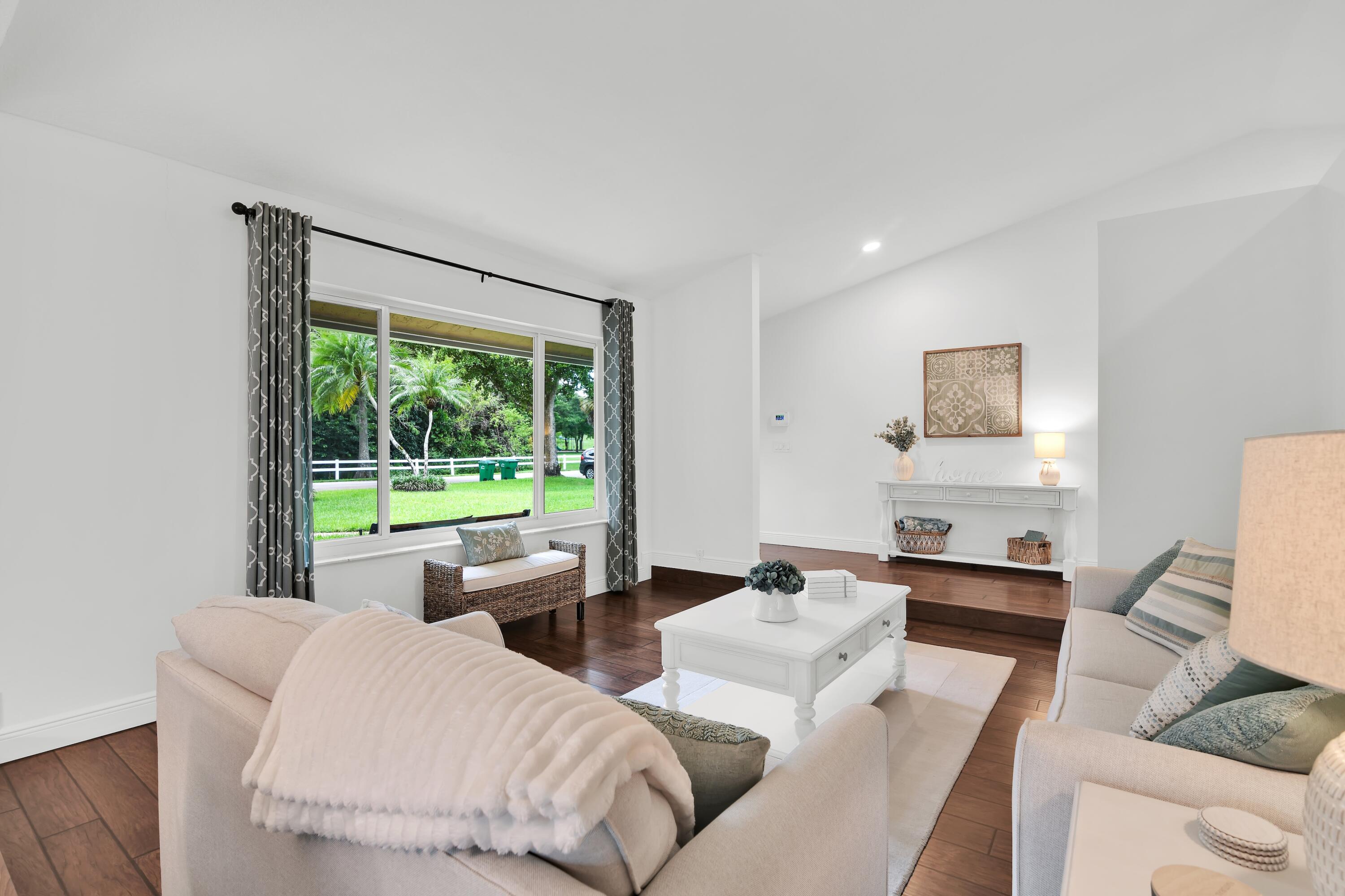 SHADOW WOOD - Residential