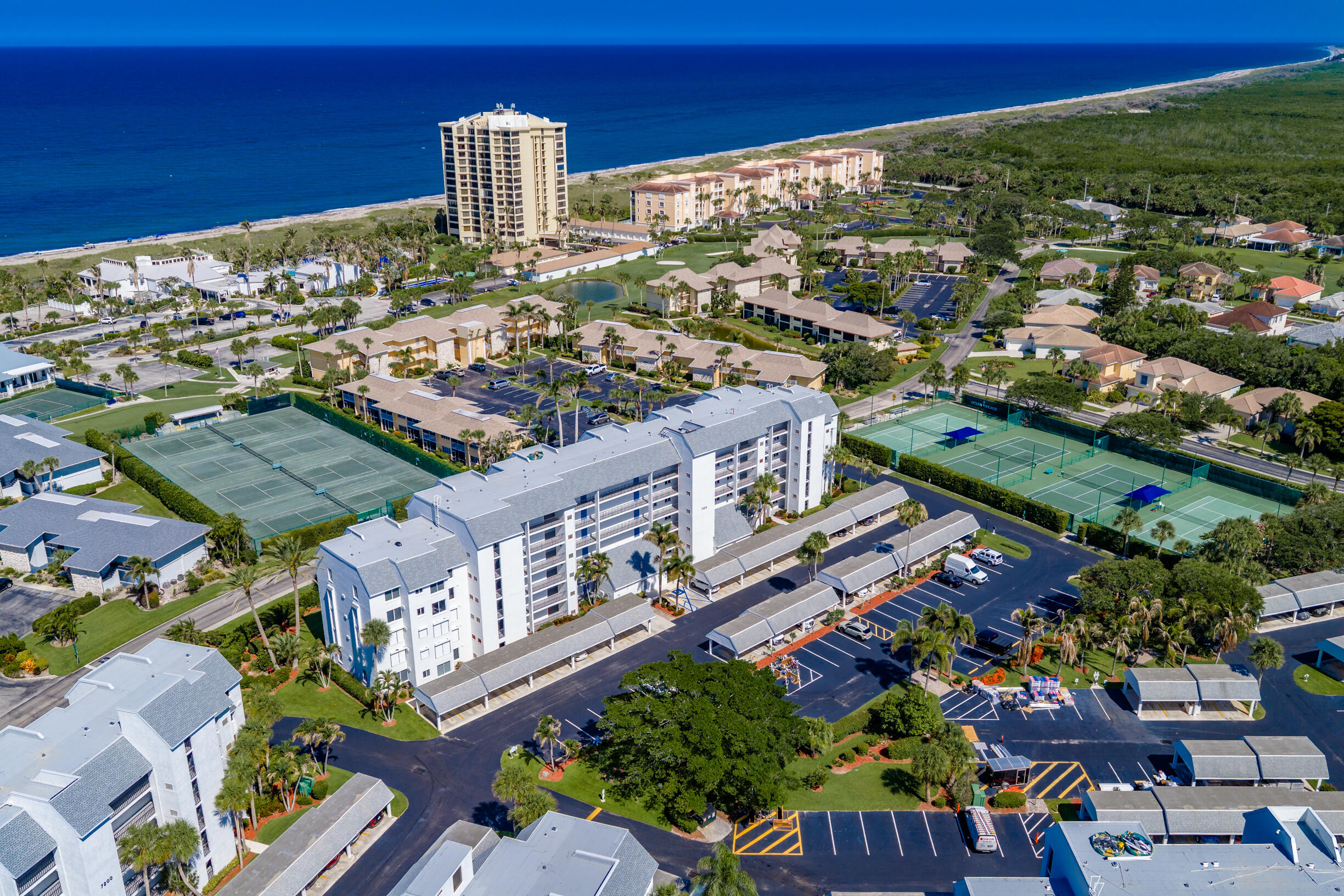 CATAMARAN LL CONDOMINIUM - Residential