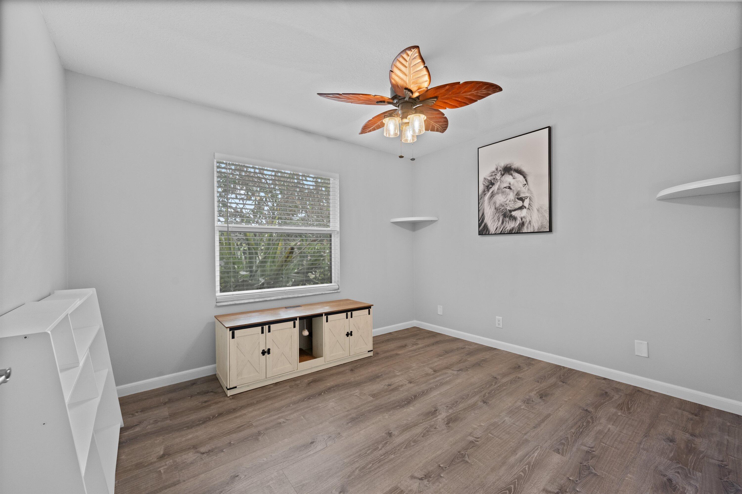 ACREAGE/LOXAHATCHEE - Residential