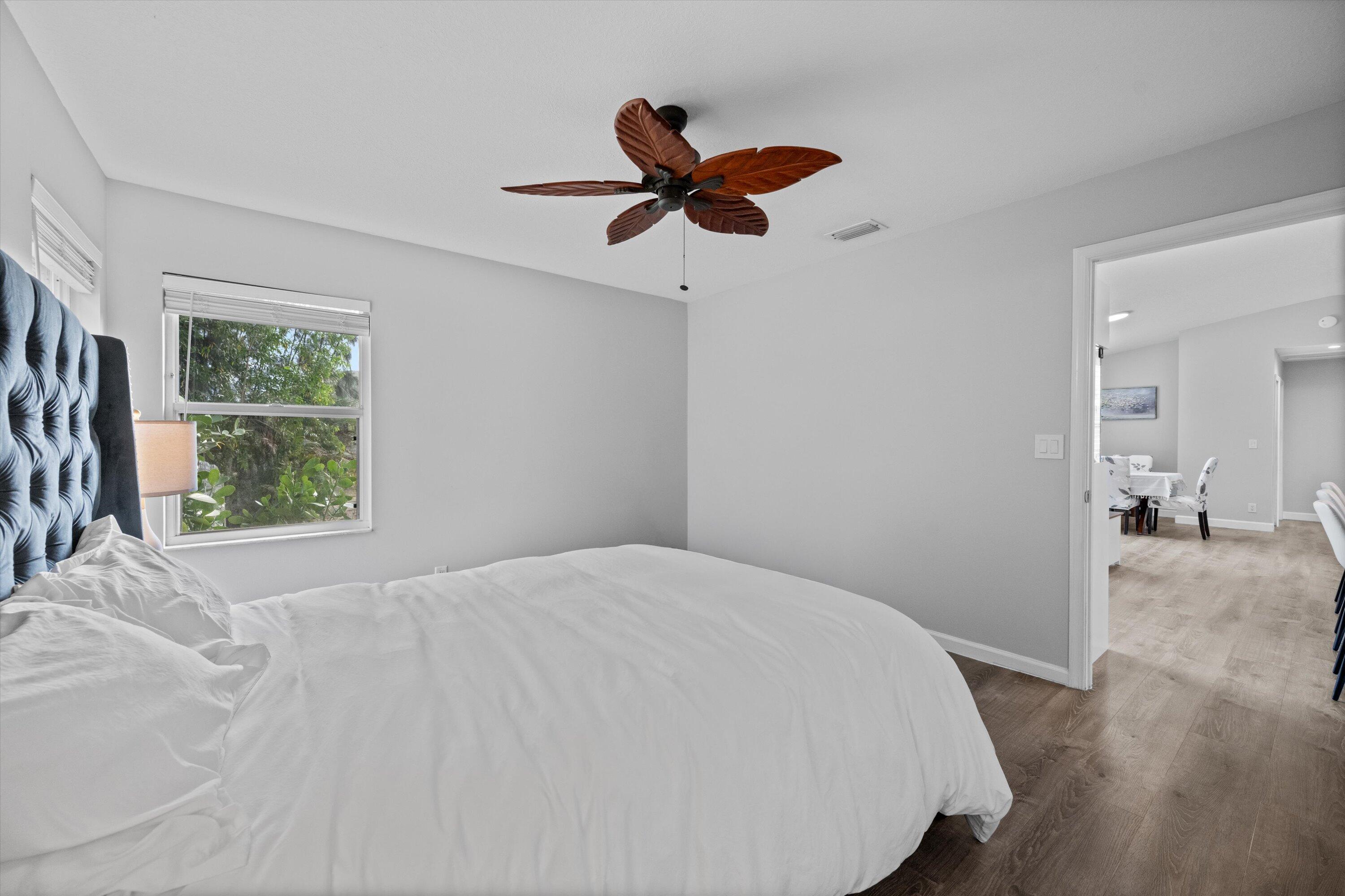ACREAGE/LOXAHATCHEE - Residential