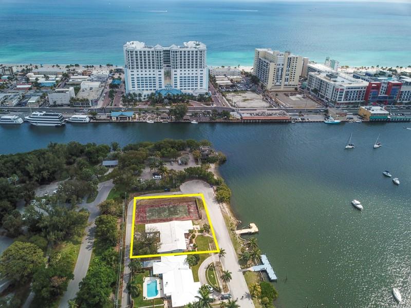 Hollywood Lakes Sec 1-32 - Residential