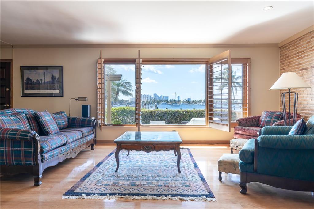Hollywood Lakes Sec 1-32 - Residential