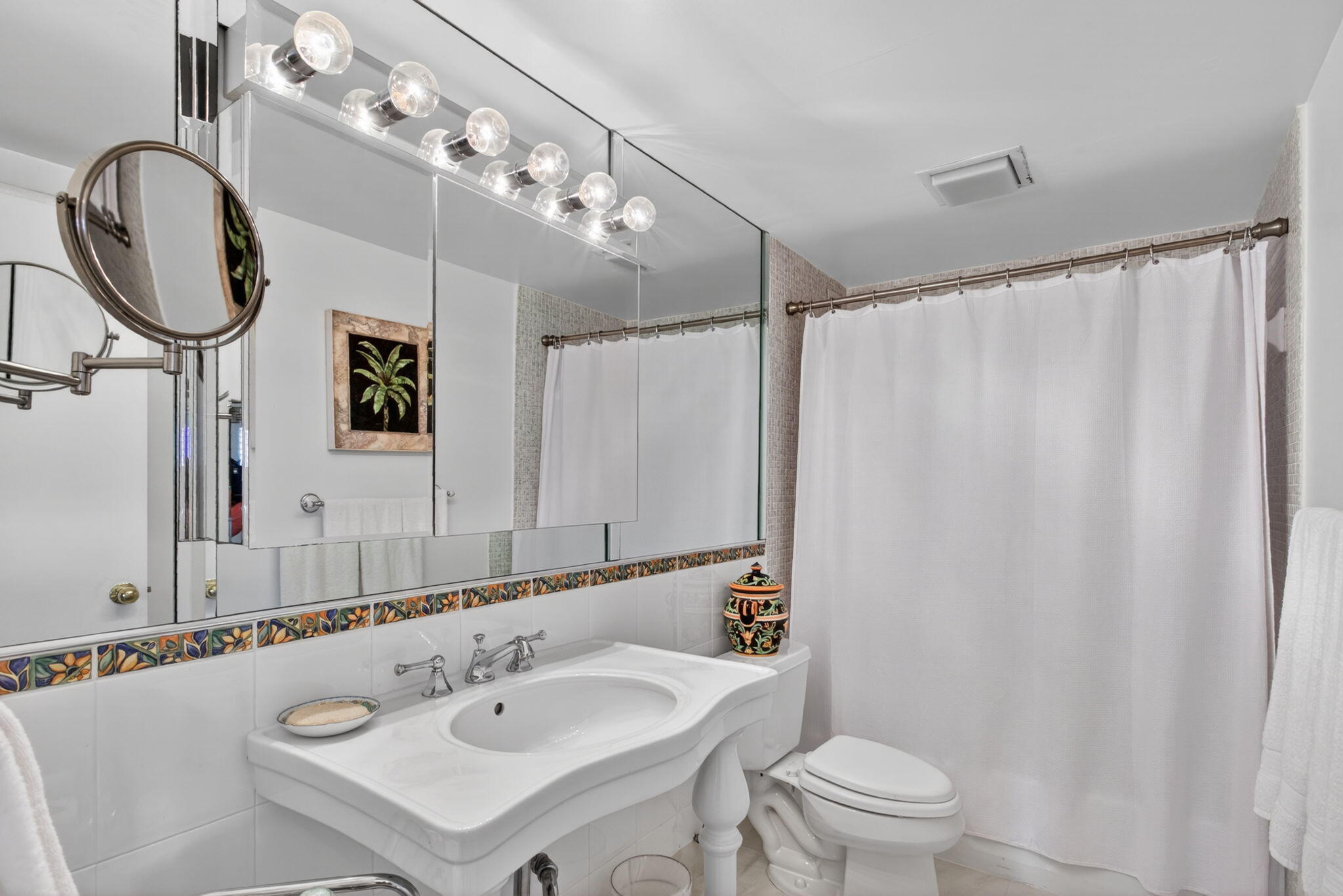 PORTOFINO CONDO PT OF LTS 15 AND 16,JARVIS PAR - Residential Lease