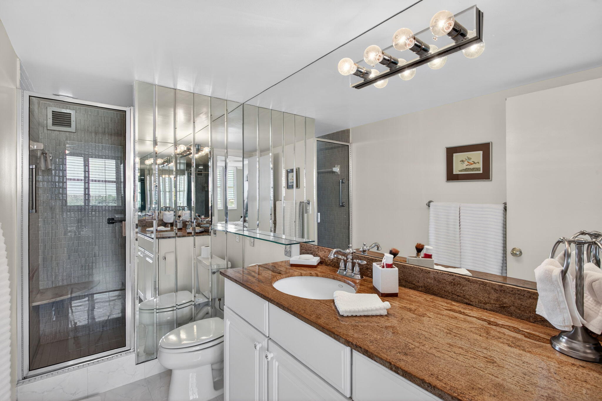 PORTOFINO CONDO PT OF LTS 15 AND 16,JARVIS PAR - Residential Lease