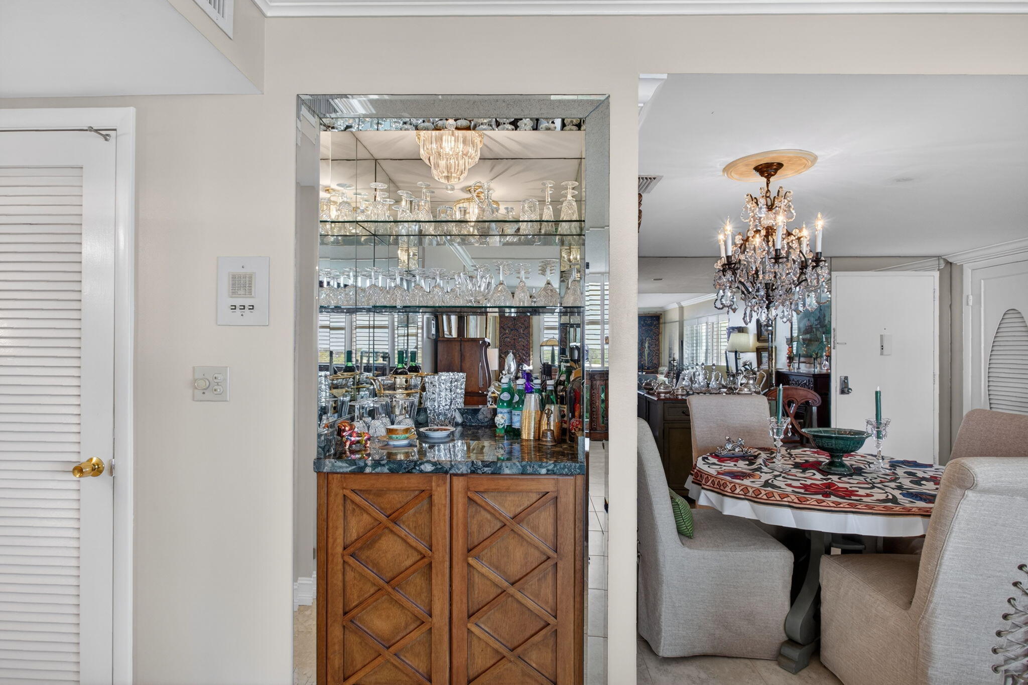 PORTOFINO CONDO PT OF LTS 15 AND 16,JARVIS PAR - Residential Lease