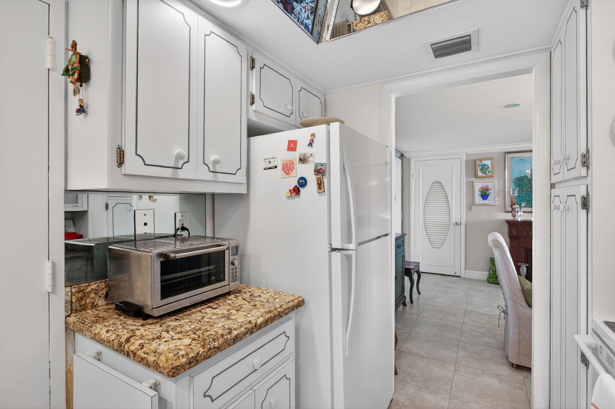PORTOFINO CONDO PT OF LTS 15 AND 16,JARVIS PAR - Residential Lease