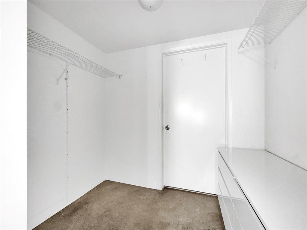 200 E DANIA - Residential Lease