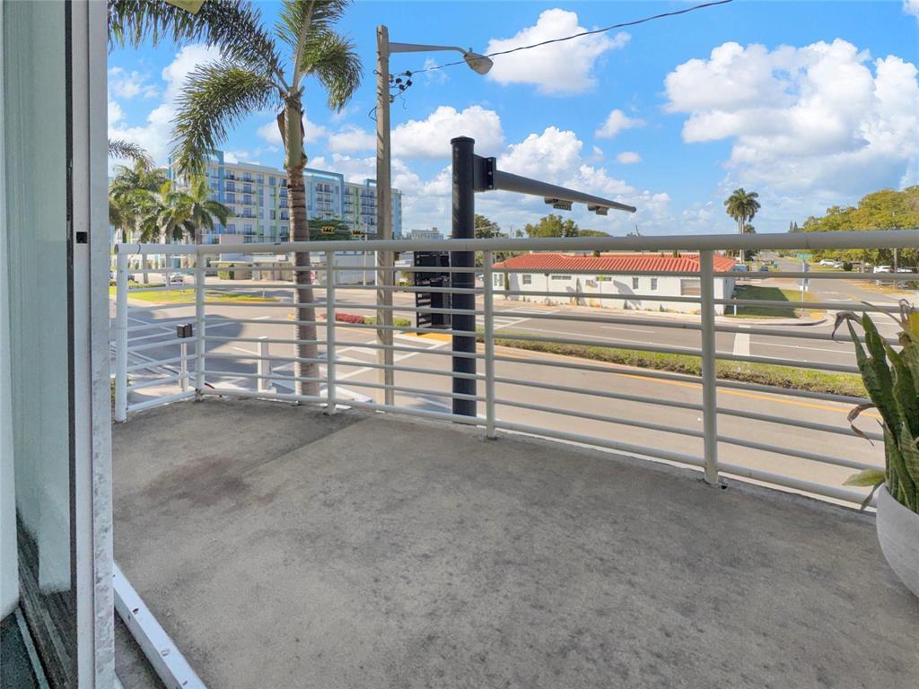 200 E DANIA - Residential Lease