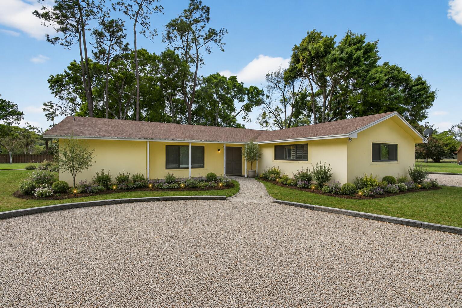 PALM BEACH LITTLE RANCHES - Residential