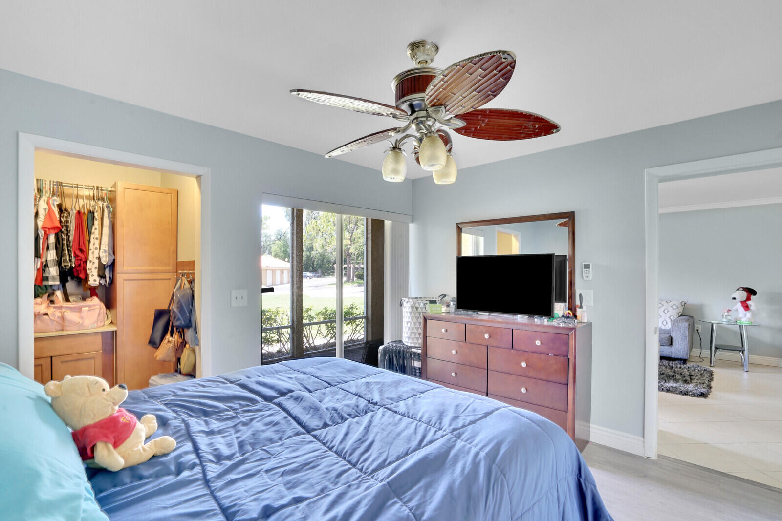 PALM LAKE CONDO - Residential Lease