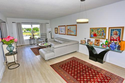 NO 7 PALM-AIRE COUNTRY CLUB - Residential