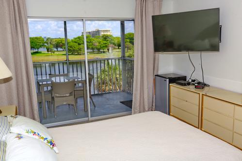 NO 7 PALM-AIRE COUNTRY CLUB - Residential