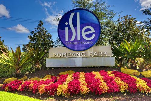 NO 7 PALM-AIRE COUNTRY CLUB - Residential