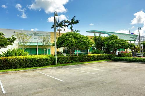 NO 7 PALM-AIRE COUNTRY CLUB - Residential