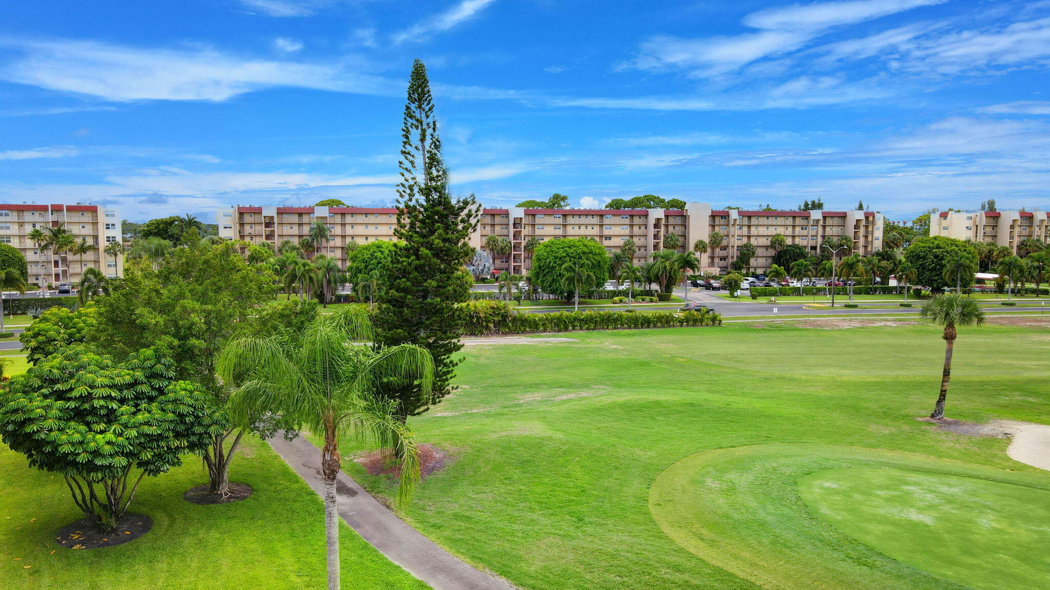 BARCLAY AT POINCIANA PLACE CONDO - Residential