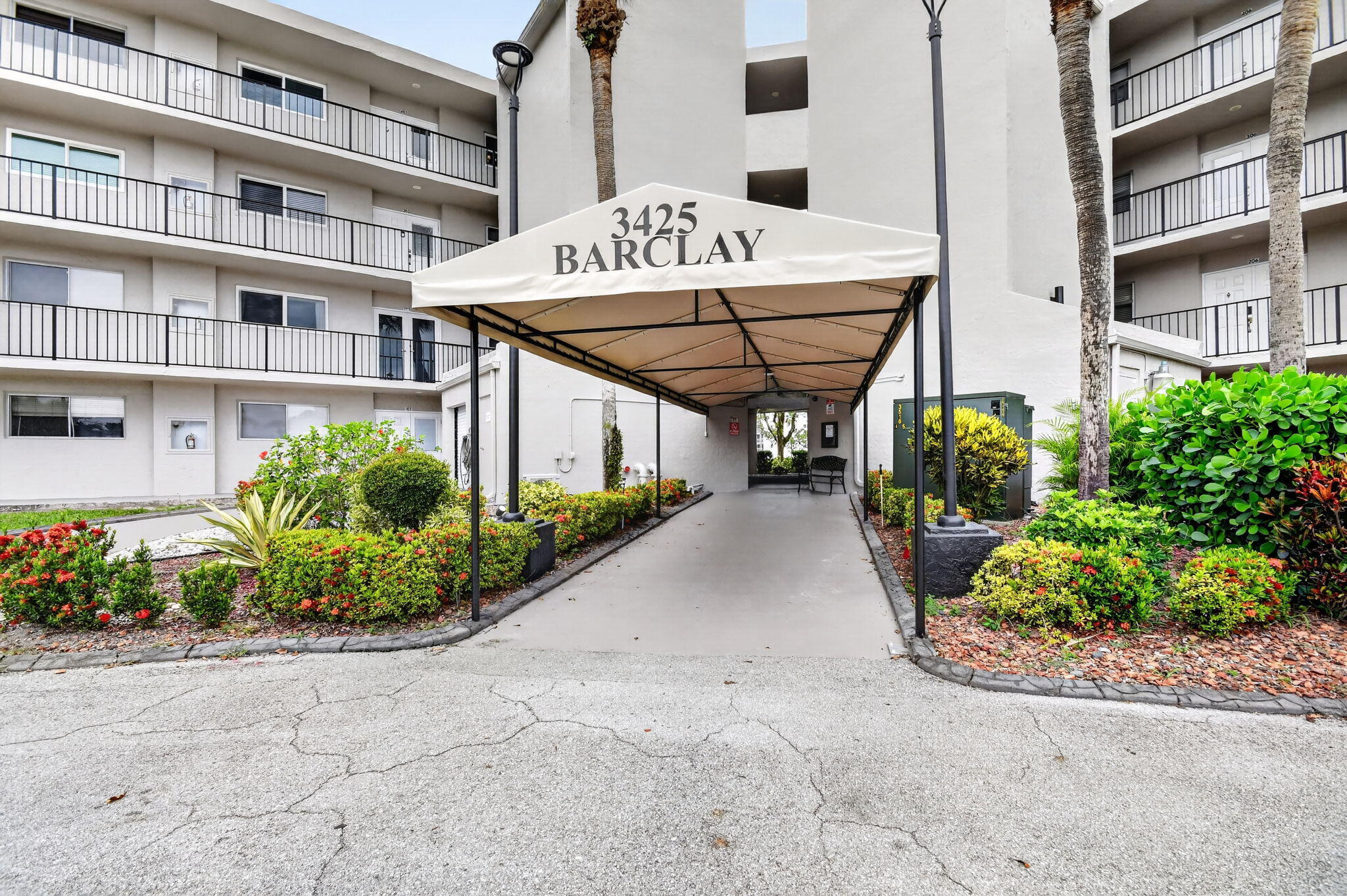 BARCLAY AT POINCIANA PLACE CONDO - Residential