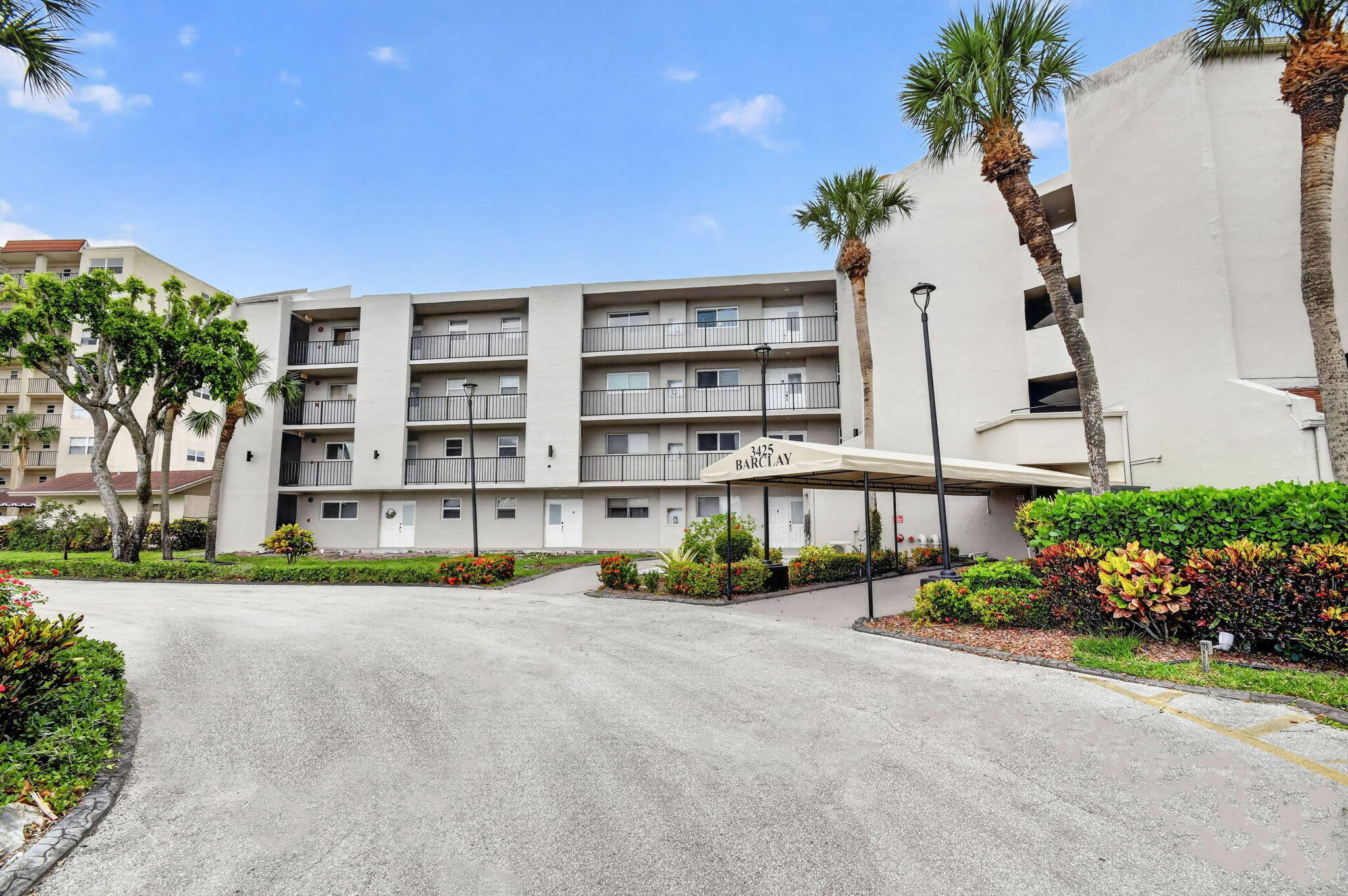 BARCLAY AT POINCIANA PLACE CONDO - Residential