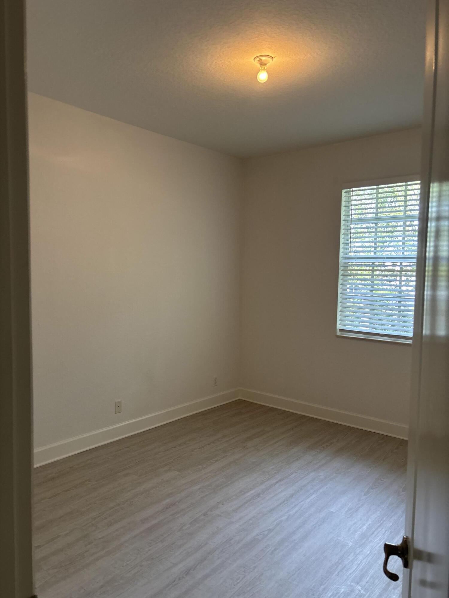 VENTURA GREENS AT EMERALD DUNES CONDO - Residential