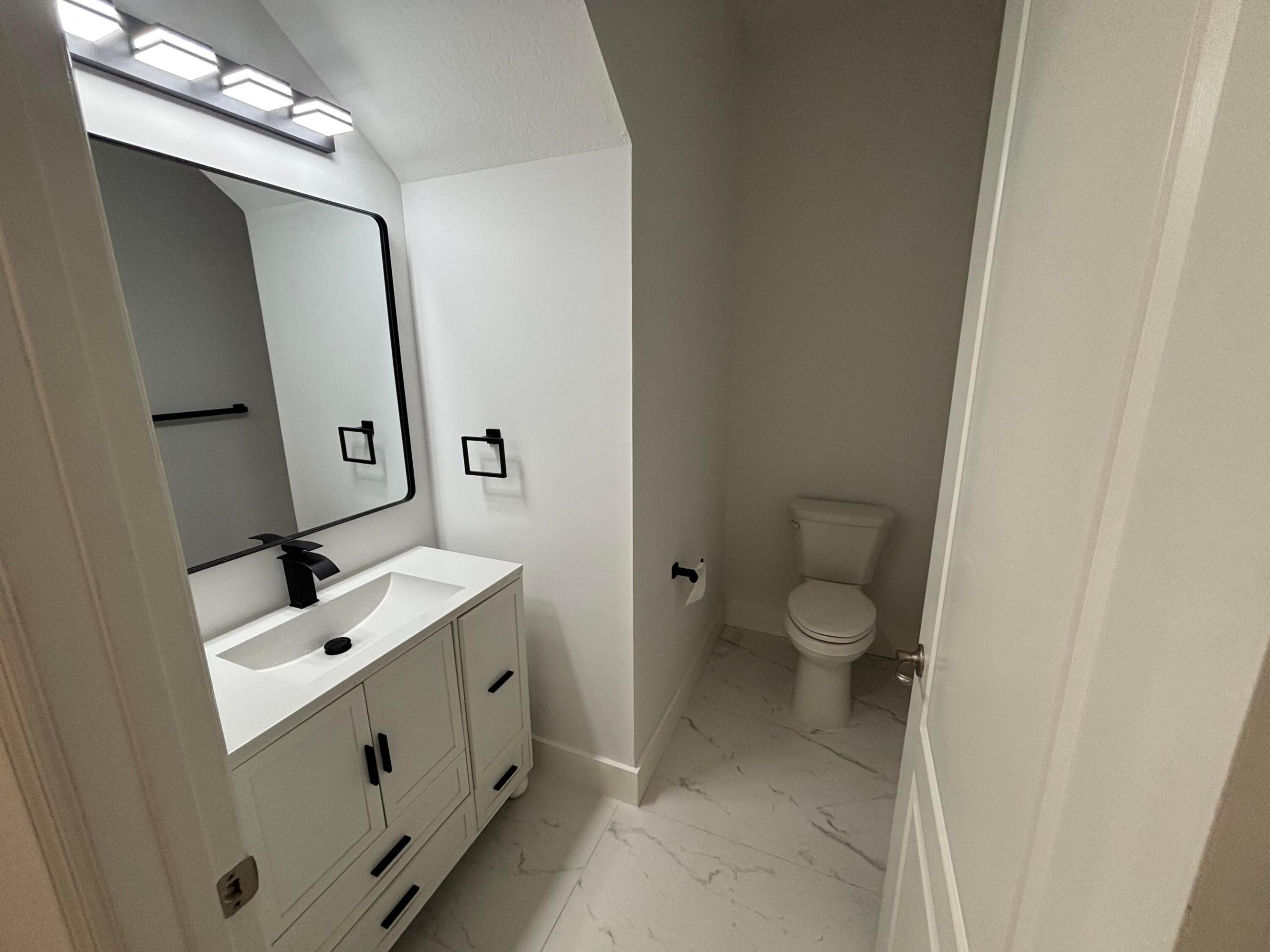 VENTURA GREENS AT EMERALD DUNES CONDO - Residential