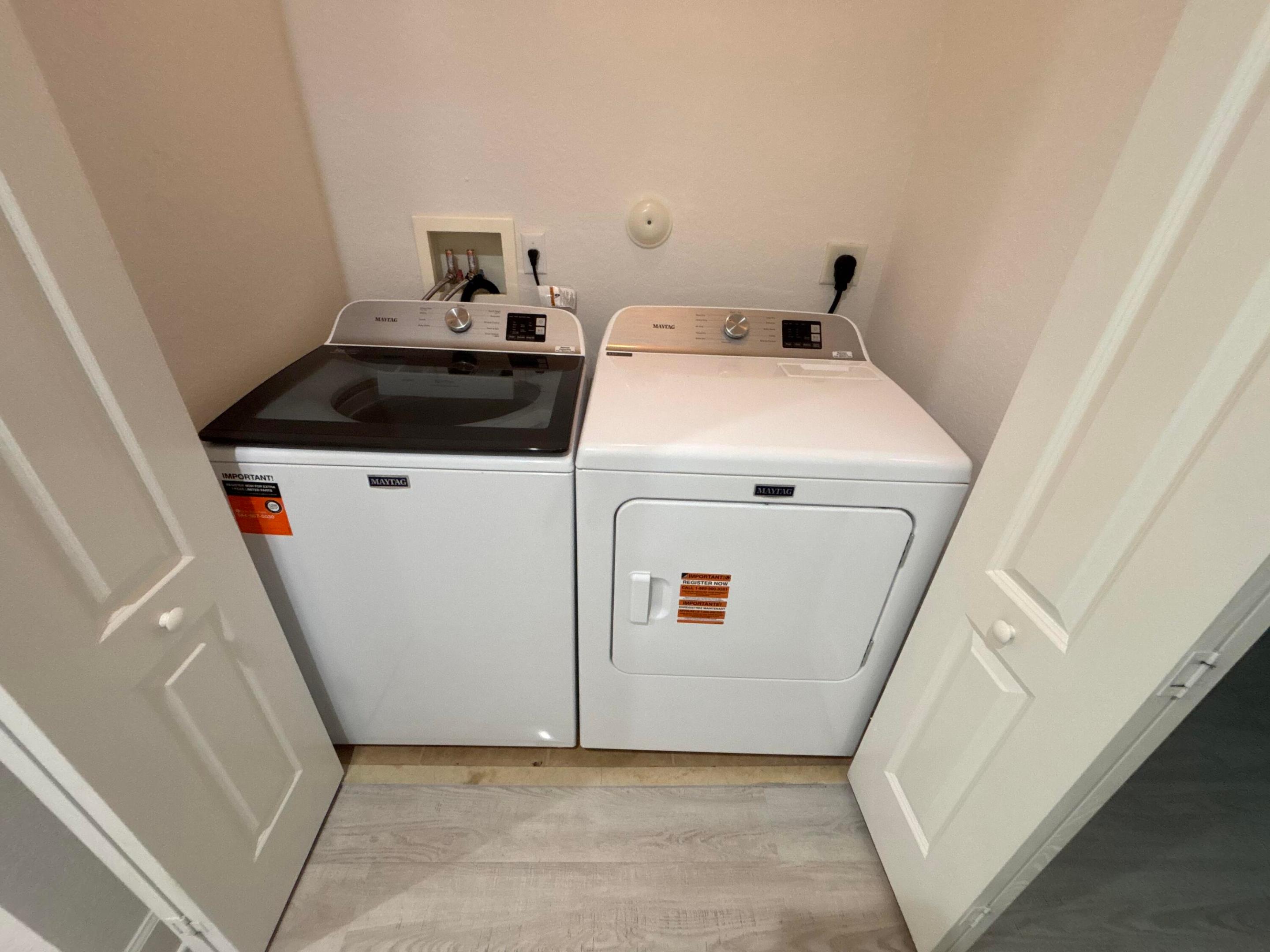 VENTURA GREENS AT EMERALD DUNES CONDO - Residential