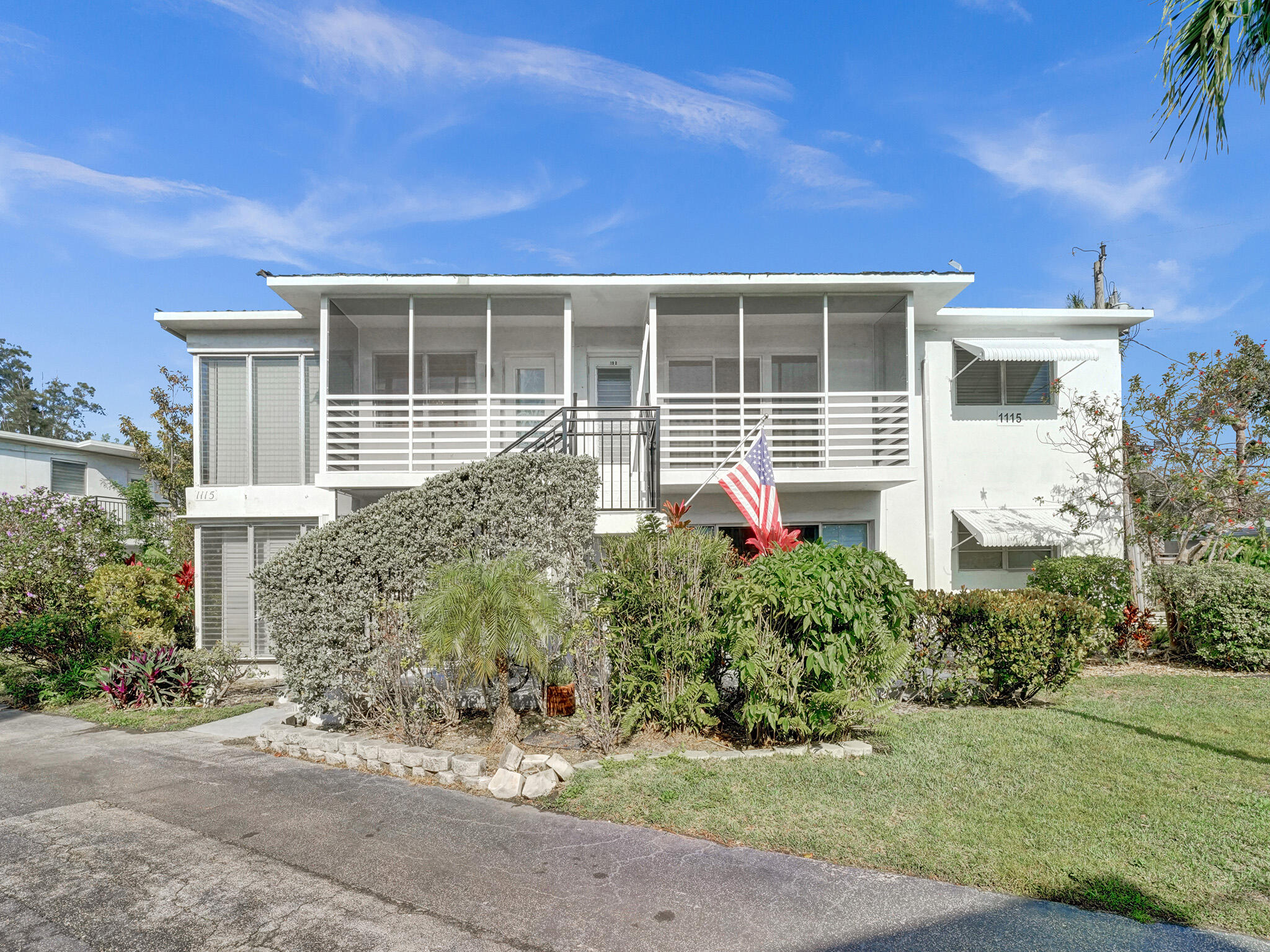 CLIFF LAKE VILLAS CO-OP - Residential
