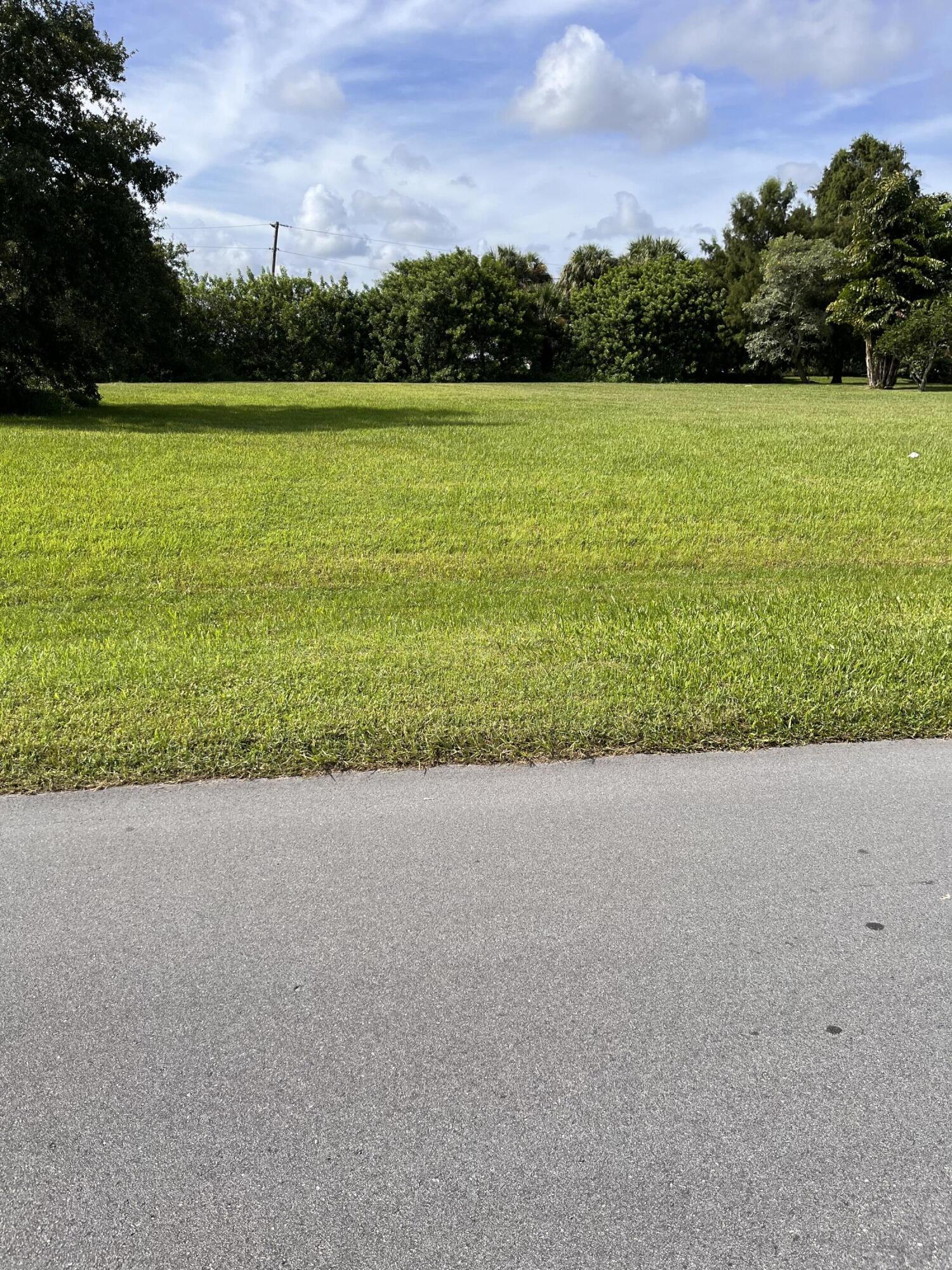 NORTH FORK ESTATES SUBDIVISION - Land