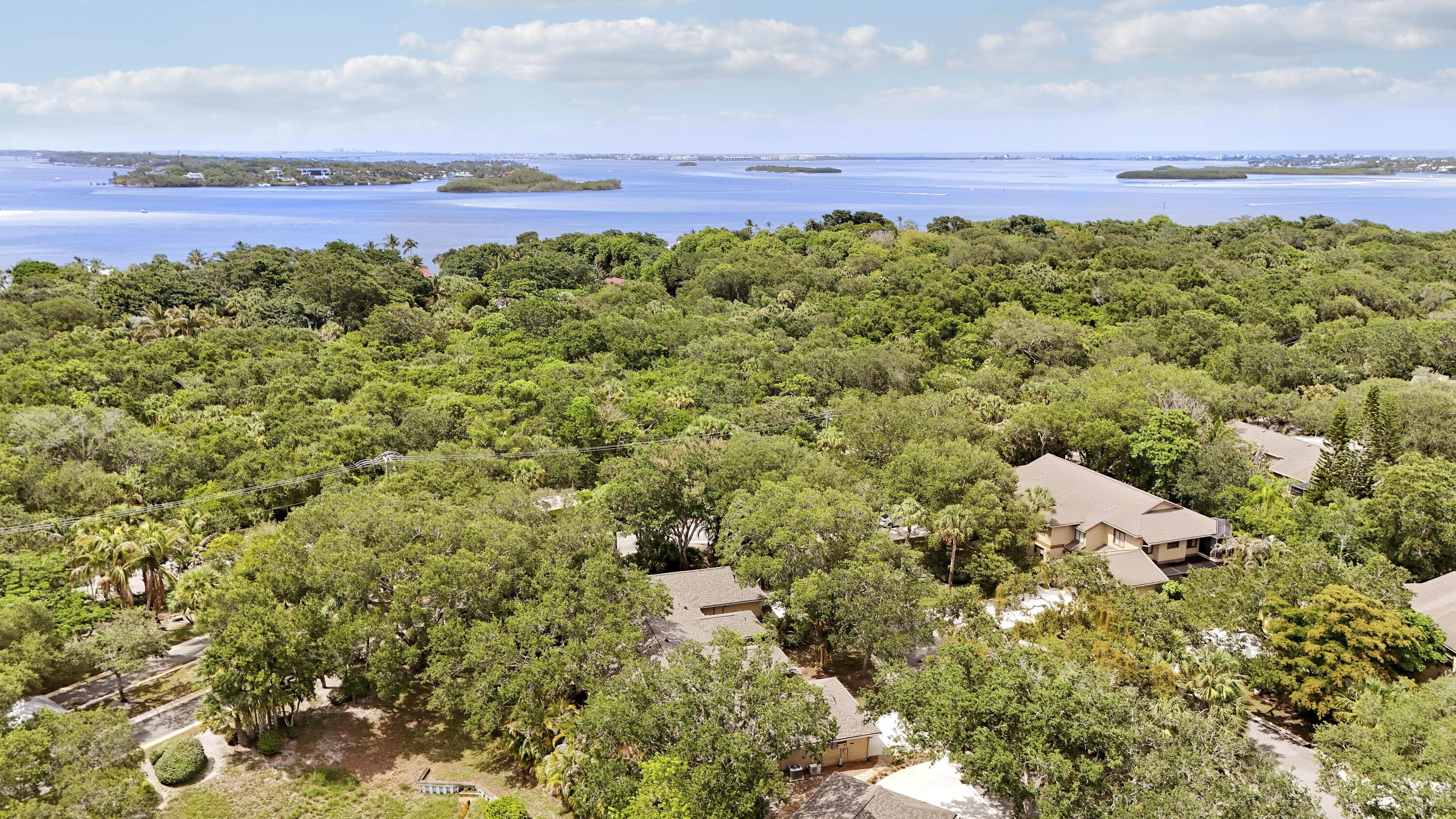 SCHOONER OAKS CONDO - Residential