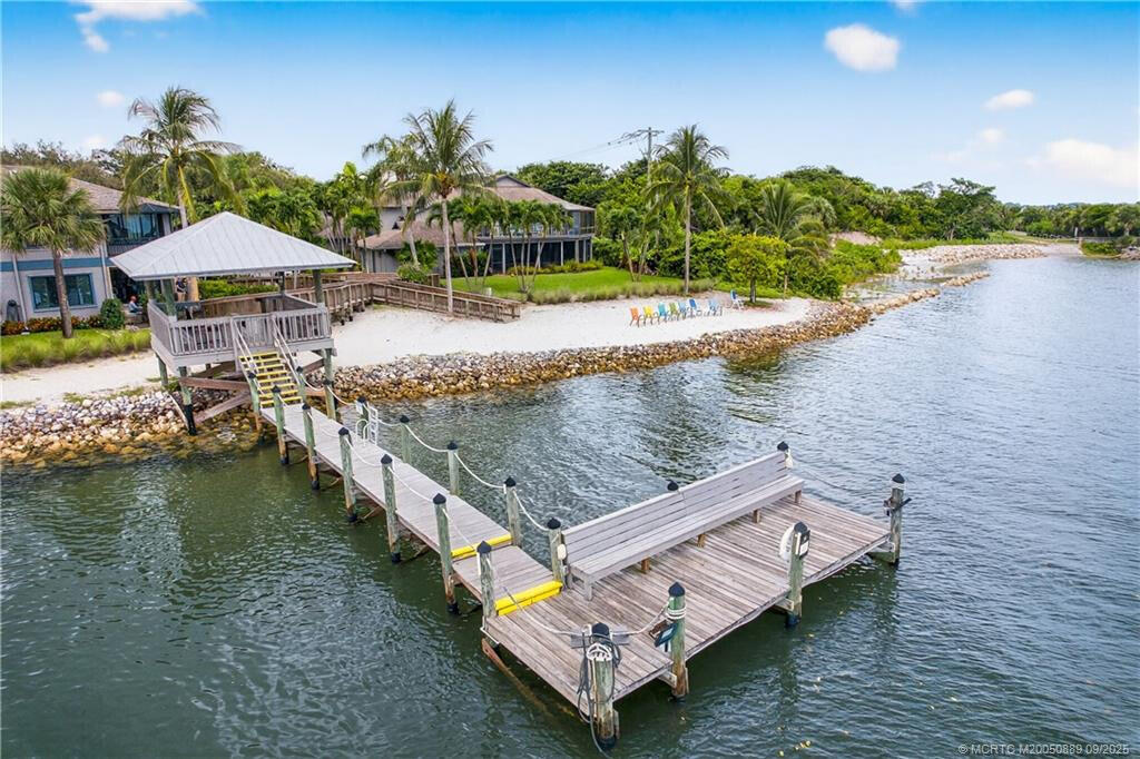 SCHOONER OAKS CONDO - Residential