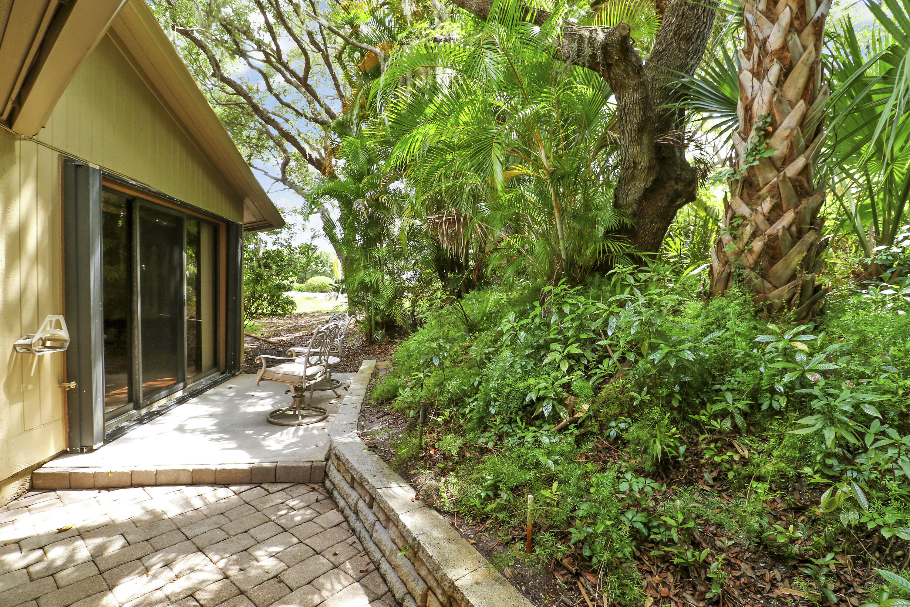 SCHOONER OAKS CONDO - Residential