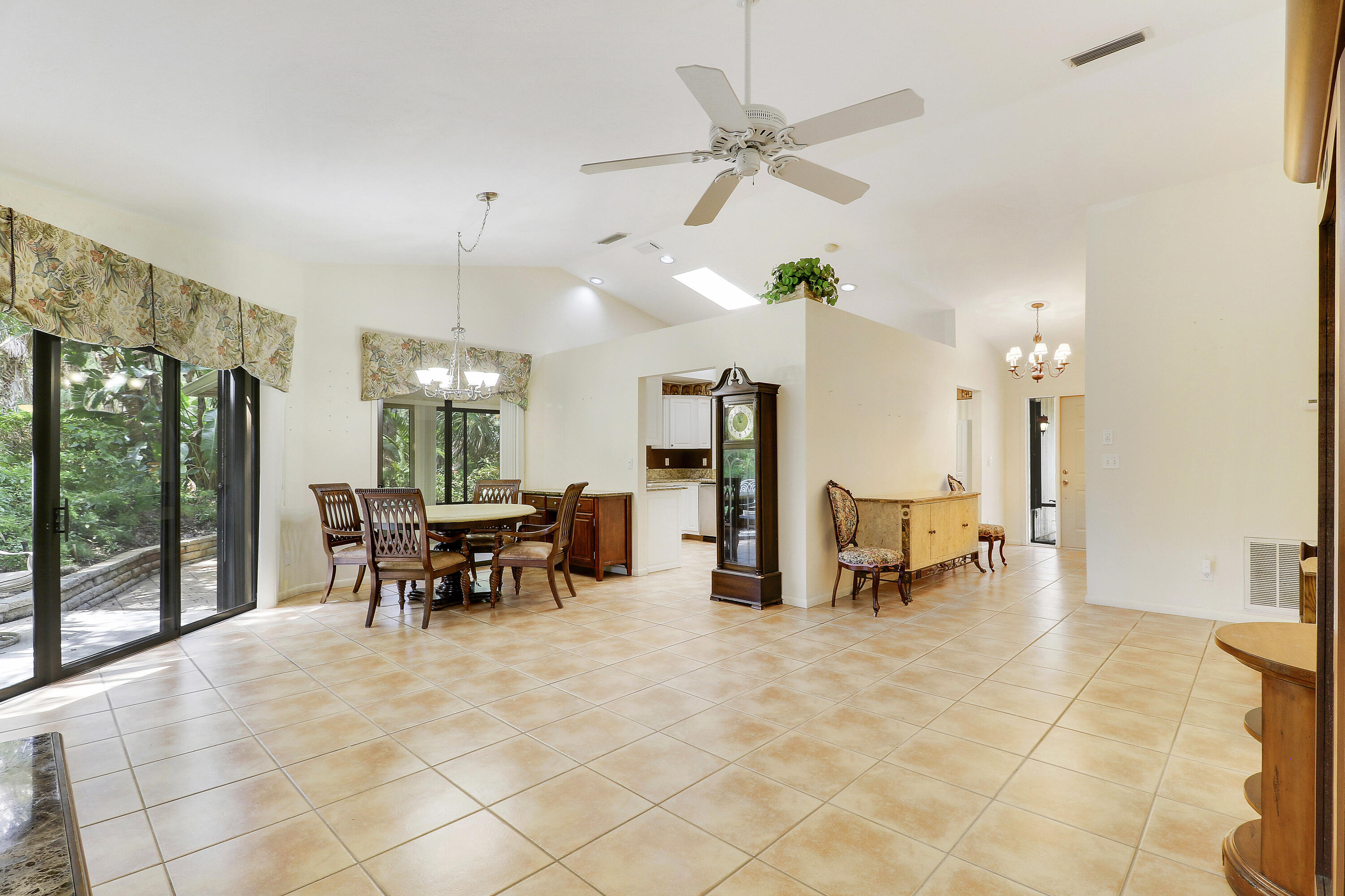 SCHOONER OAKS CONDO - Residential