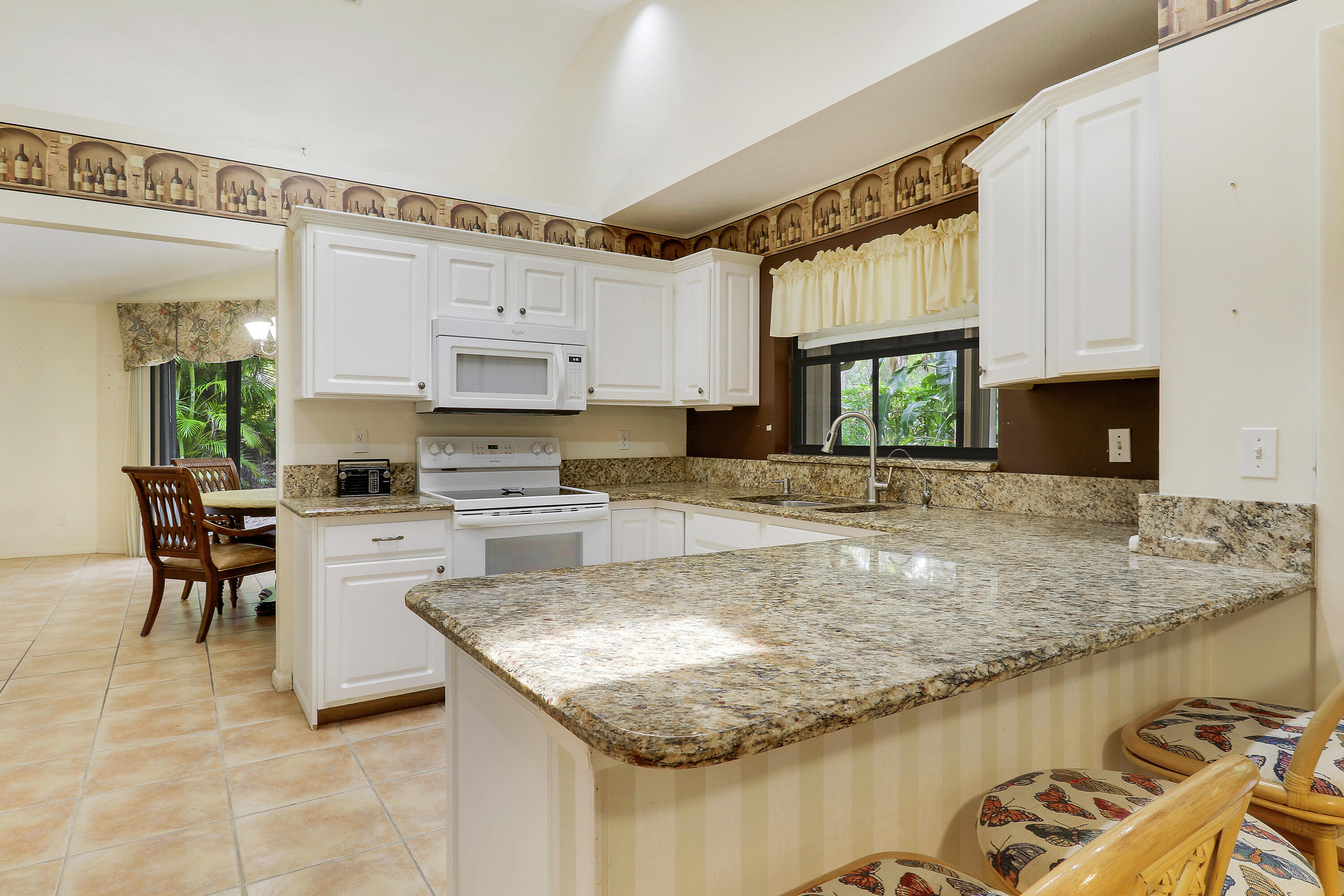 SCHOONER OAKS CONDO - Residential