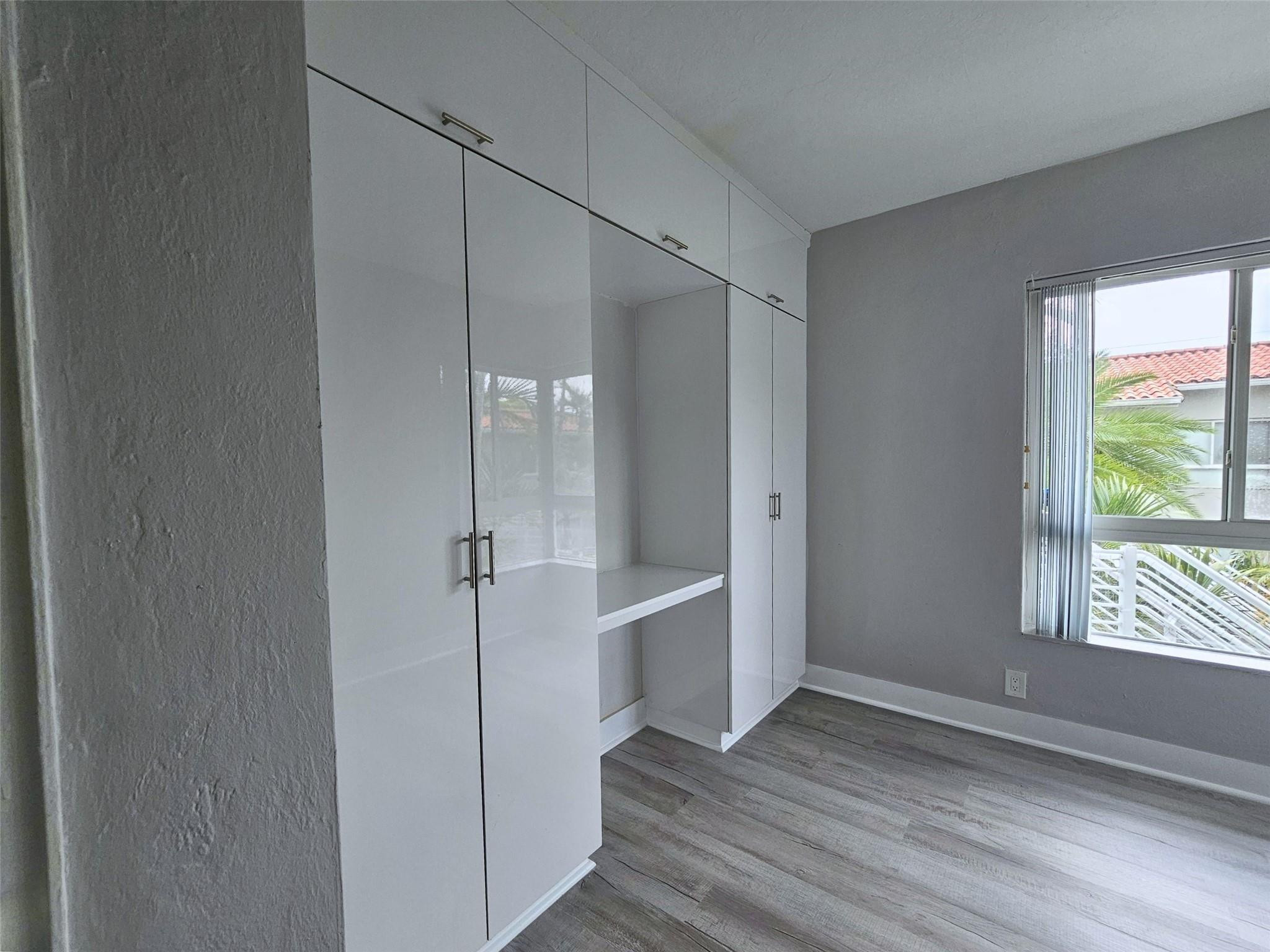 VICTORIA BREEZES CONDO - Residential Lease