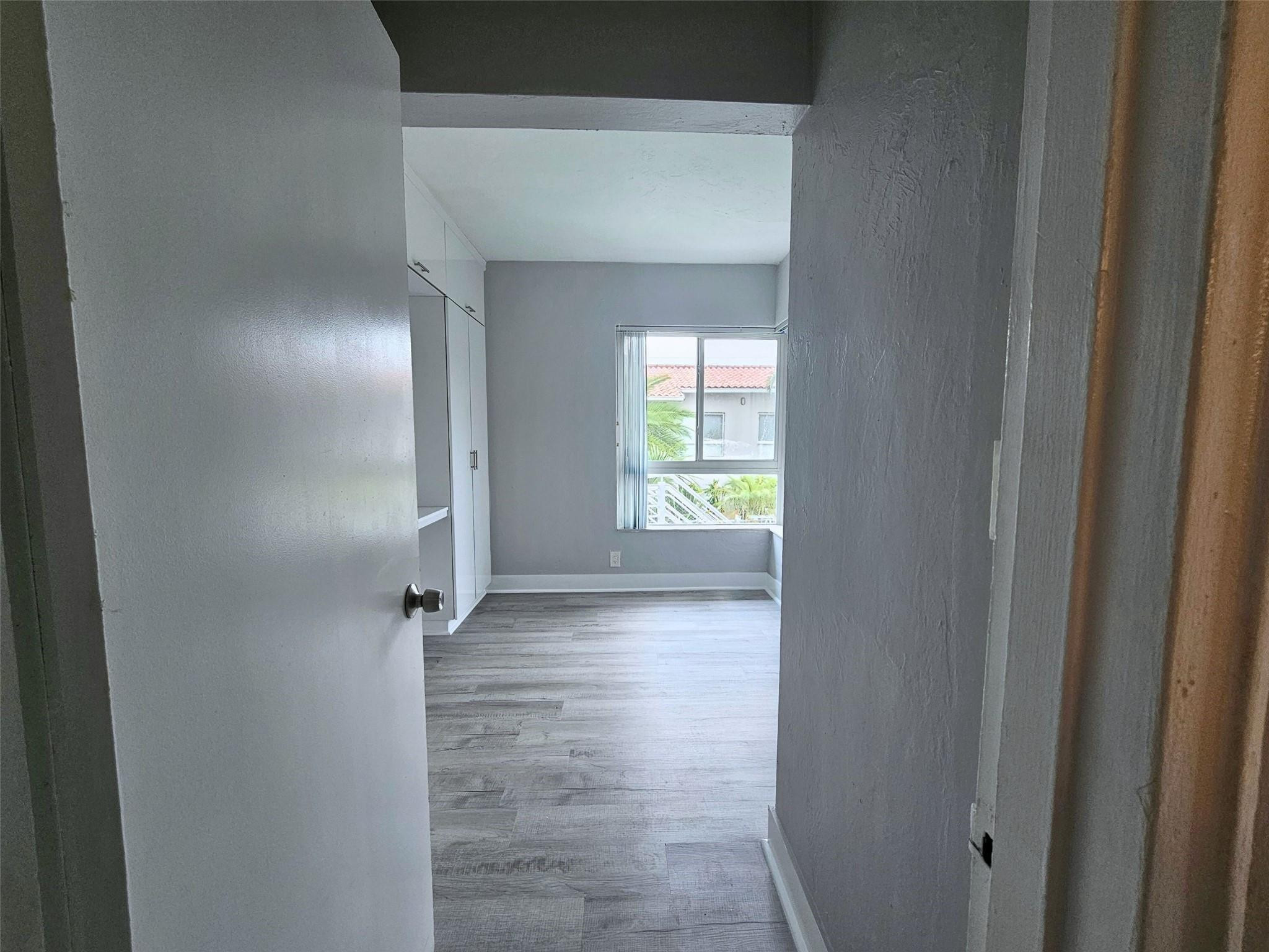 VICTORIA BREEZES CONDO - Residential Lease
