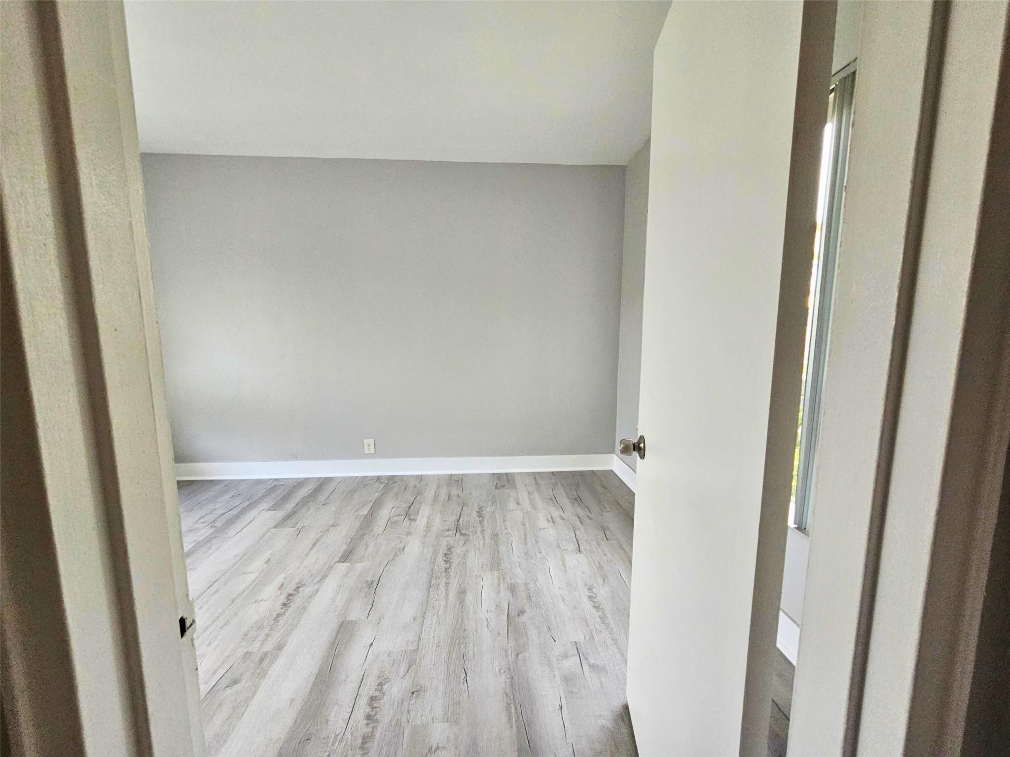 VICTORIA BREEZES CONDO - Residential Lease