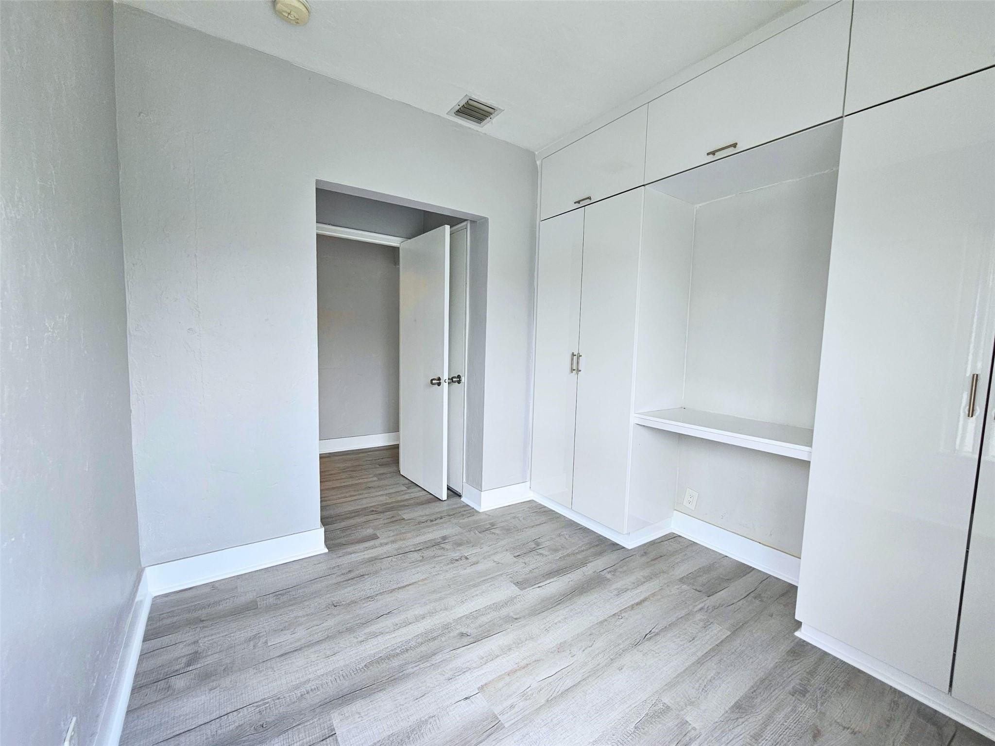 VICTORIA BREEZES CONDO - Residential Lease