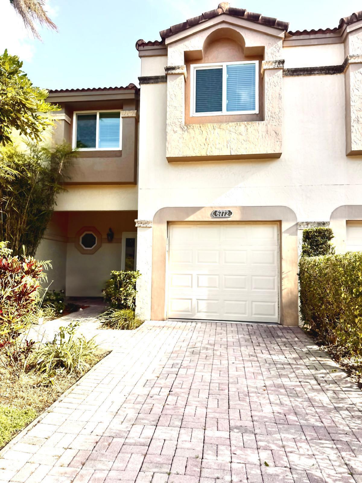 PLUM AT BOCA POINTE CONDOS ONE THRU 15 FILED IN OR - Residential