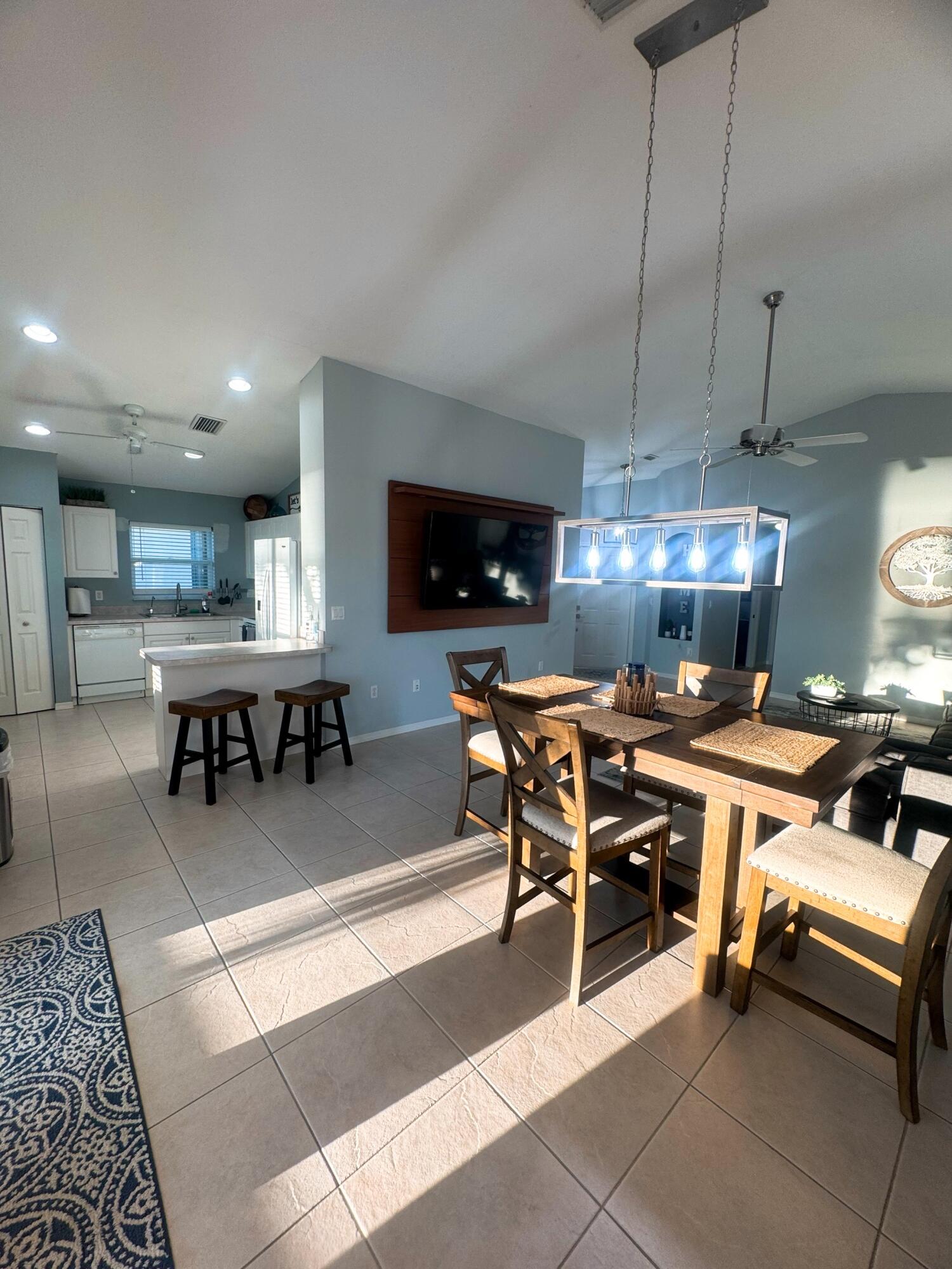 LAKEFOREST AT ST LUCIE WEST PHASE V - Residential