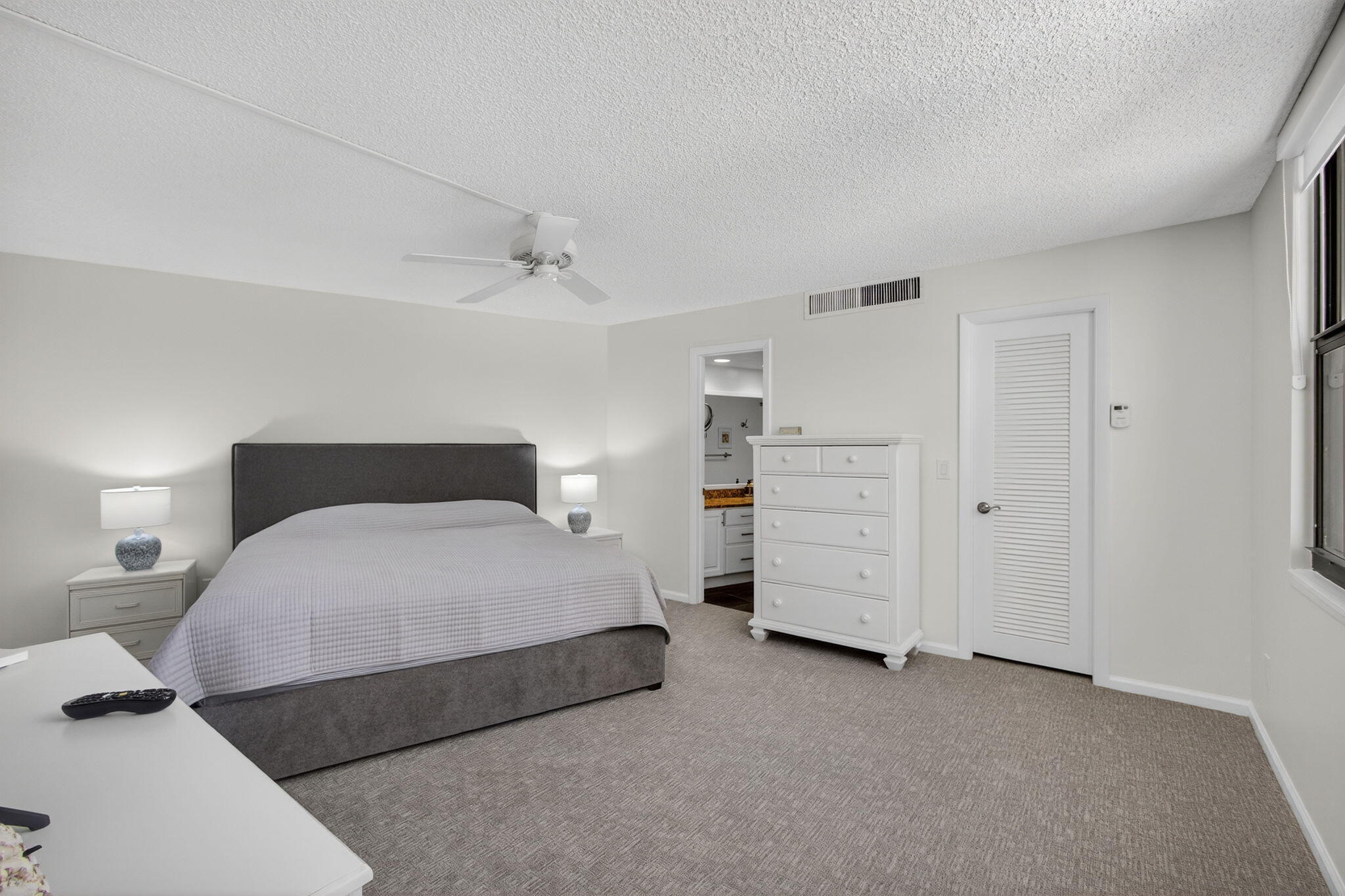 PHOENIX TOWERS CONDO - Residential Lease