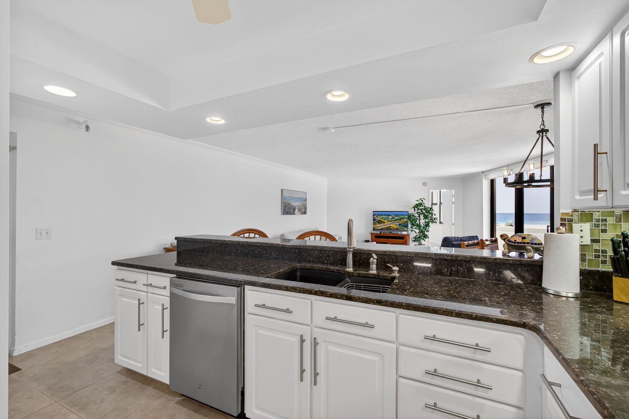 PHOENIX TOWERS CONDO - Residential Lease