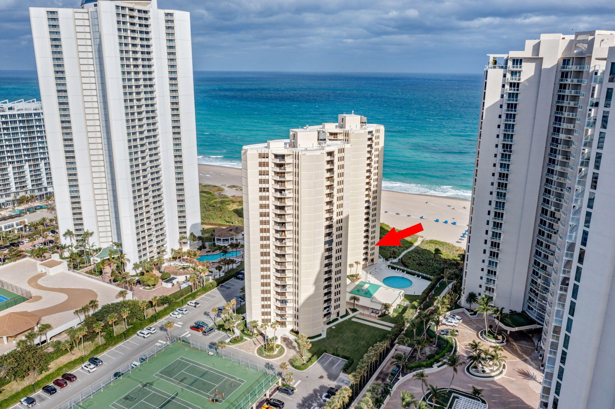 PHOENIX TOWERS CONDO - Residential Lease