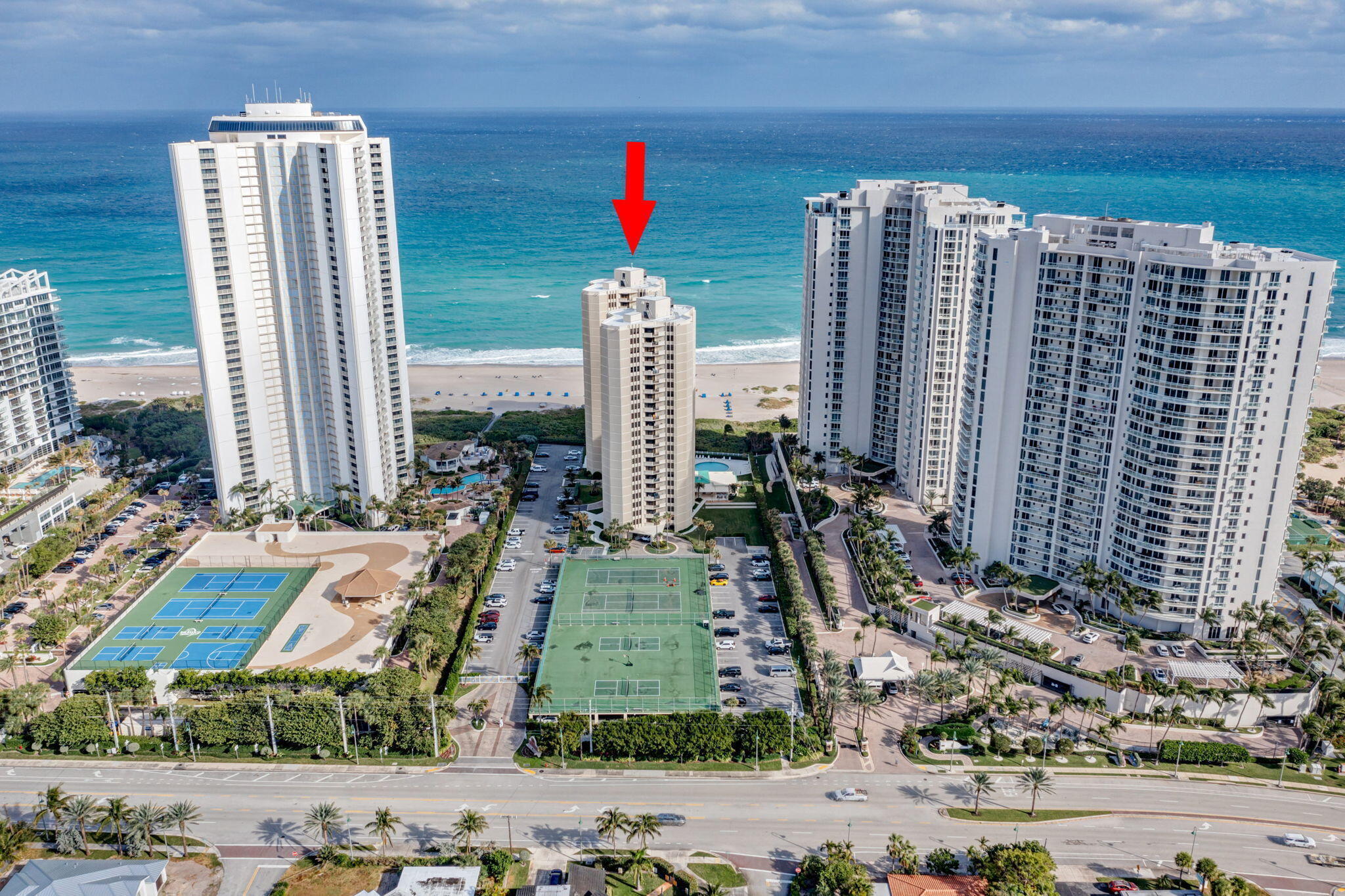 PHOENIX TOWERS CONDO - Residential Lease