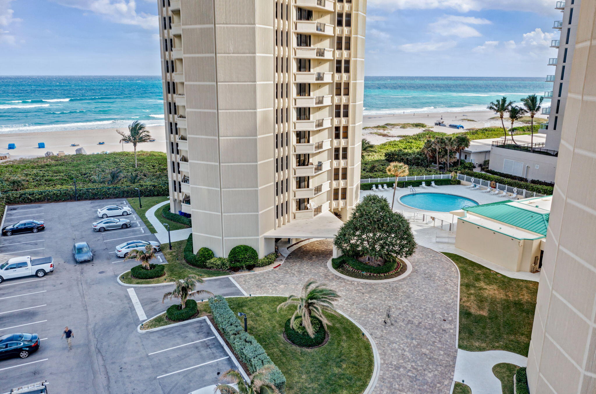 PHOENIX TOWERS CONDO - Residential Lease