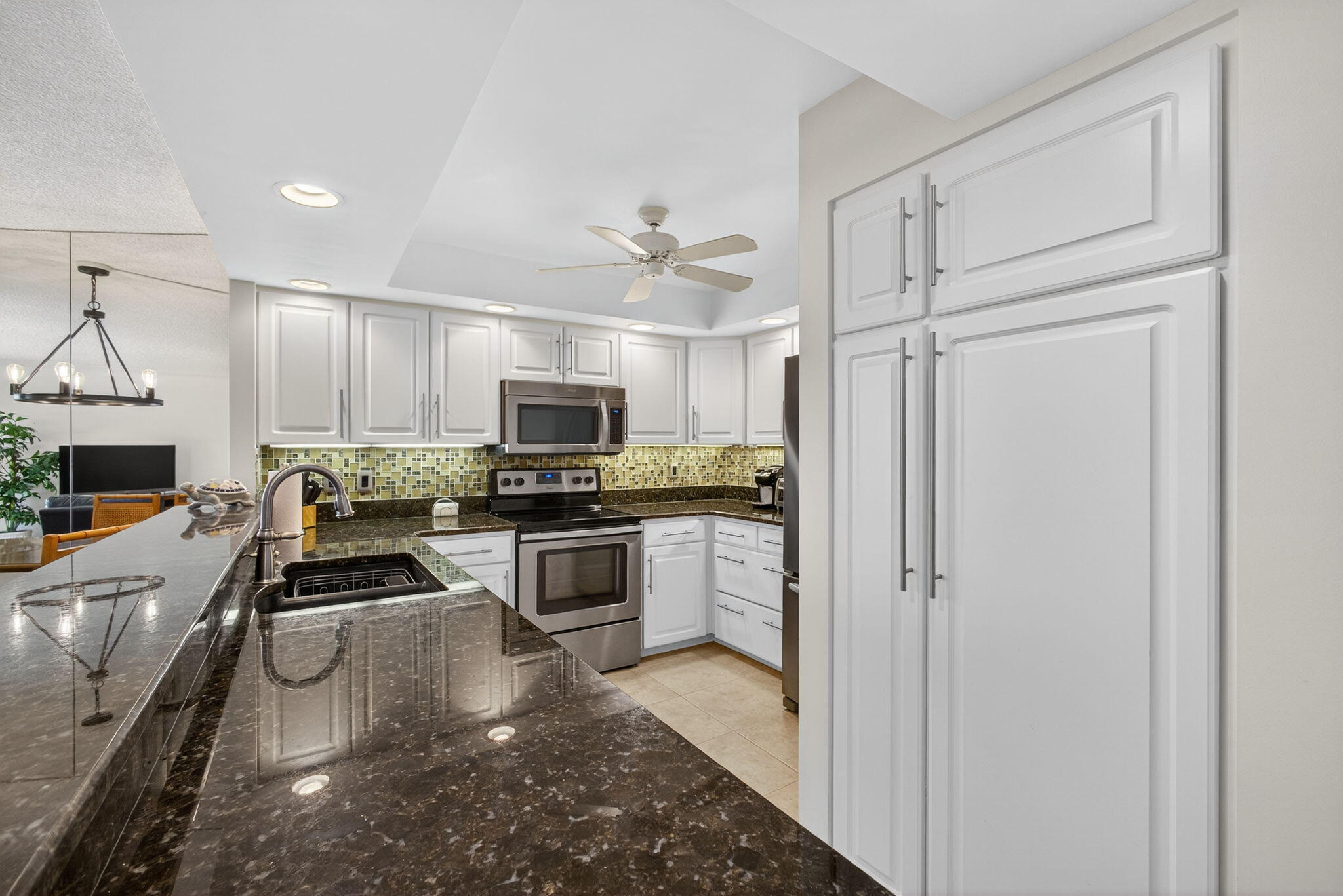 PHOENIX TOWERS CONDO - Residential Lease