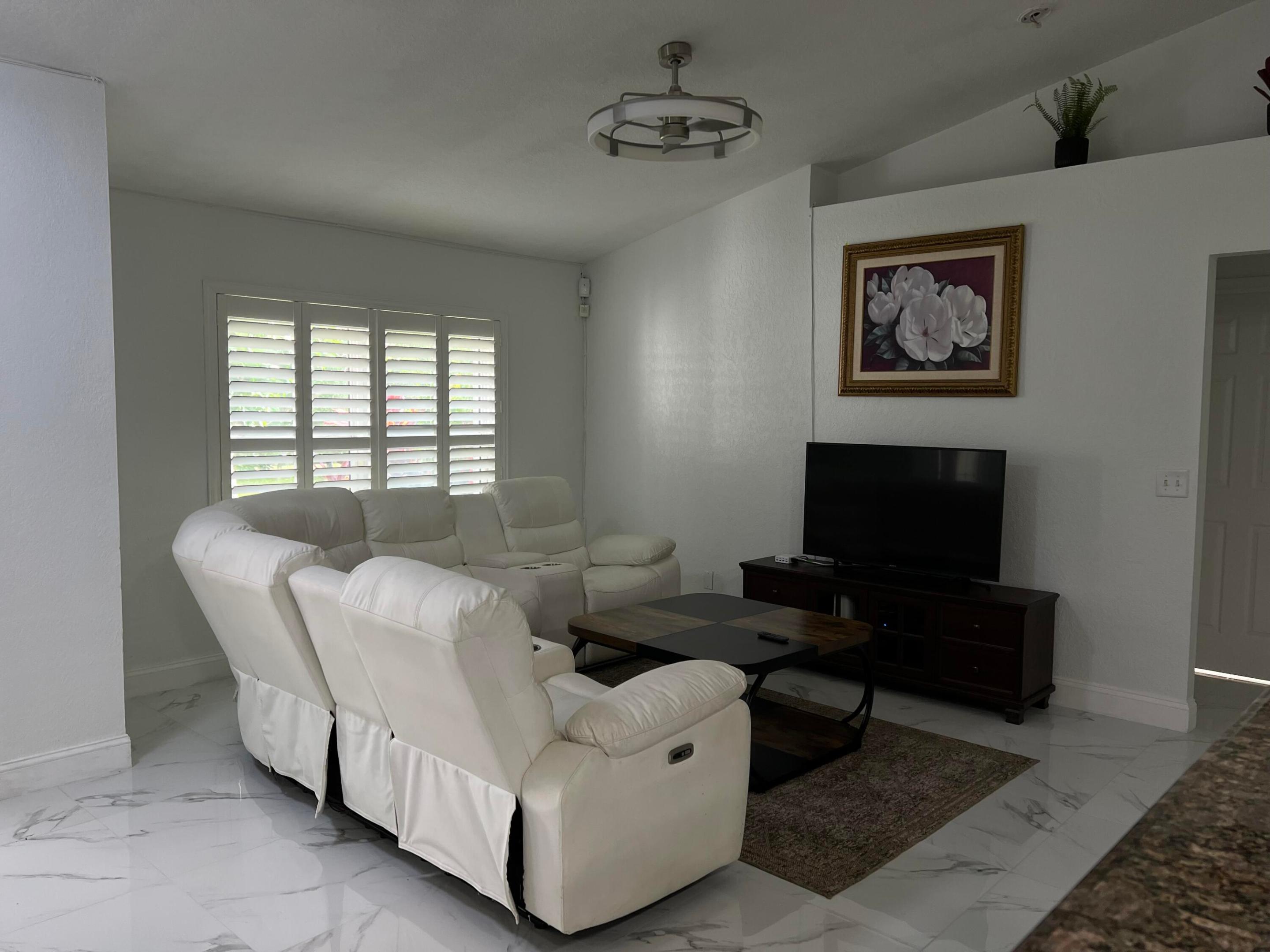 Acreage & unrec - Residential Lease