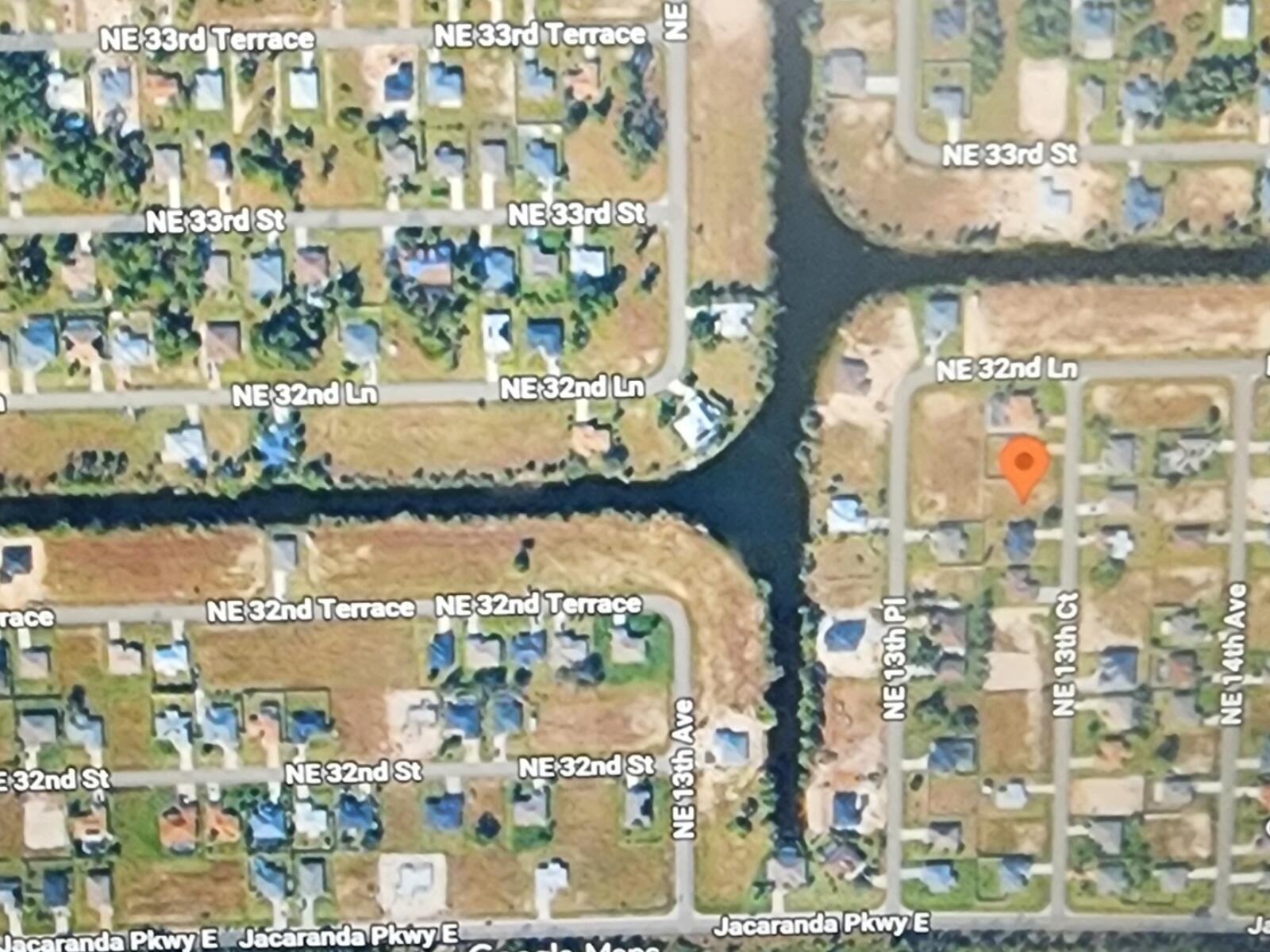 CAPE CORAL - Land