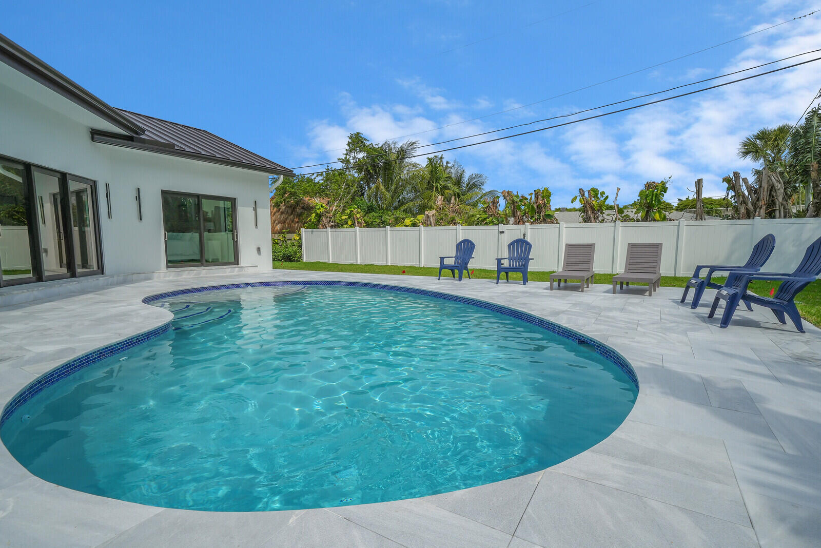 YACHT HARBOR EST - Residential Lease