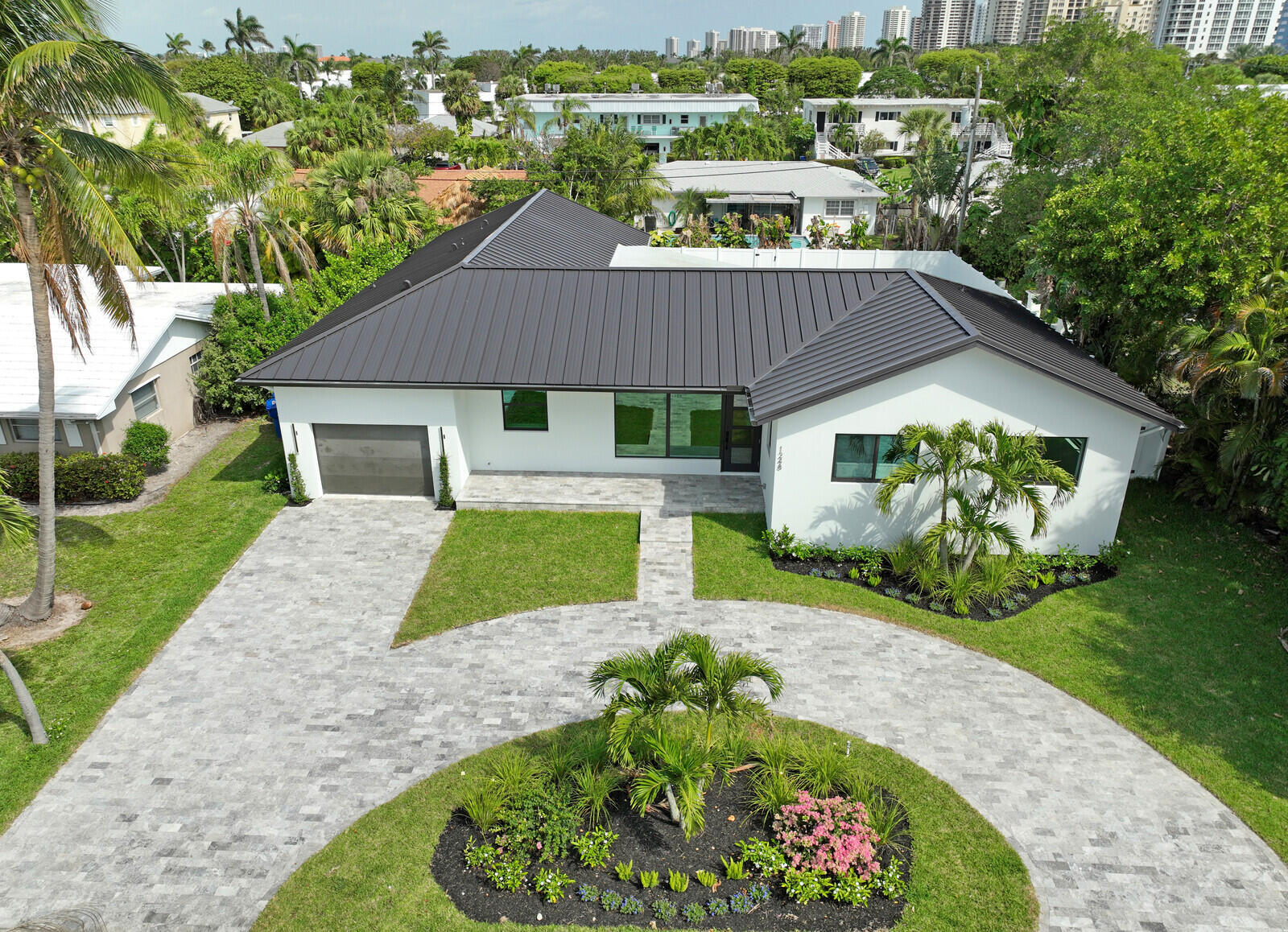 YACHT HARBOR EST - Residential Lease