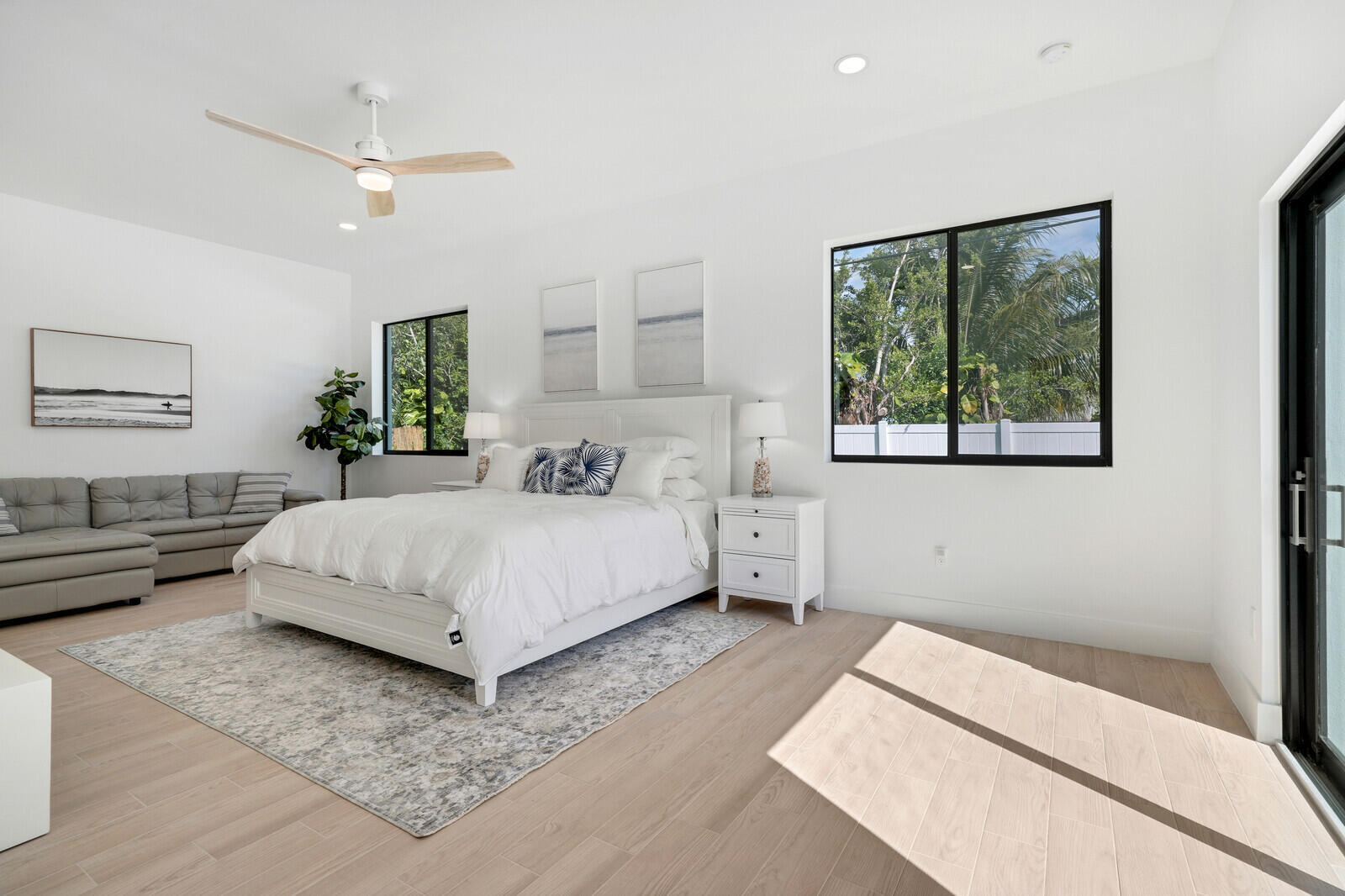 YACHT HARBOR EST - Residential Lease