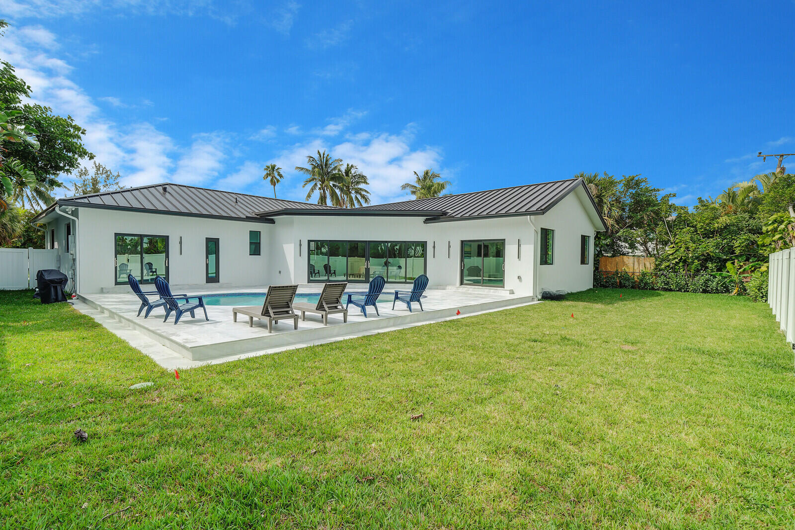 YACHT HARBOR EST - Residential Lease