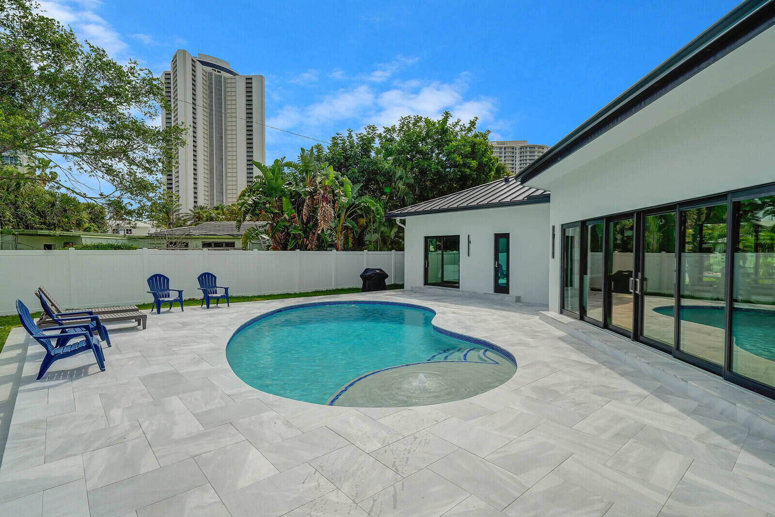 YACHT HARBOR EST - Residential Lease